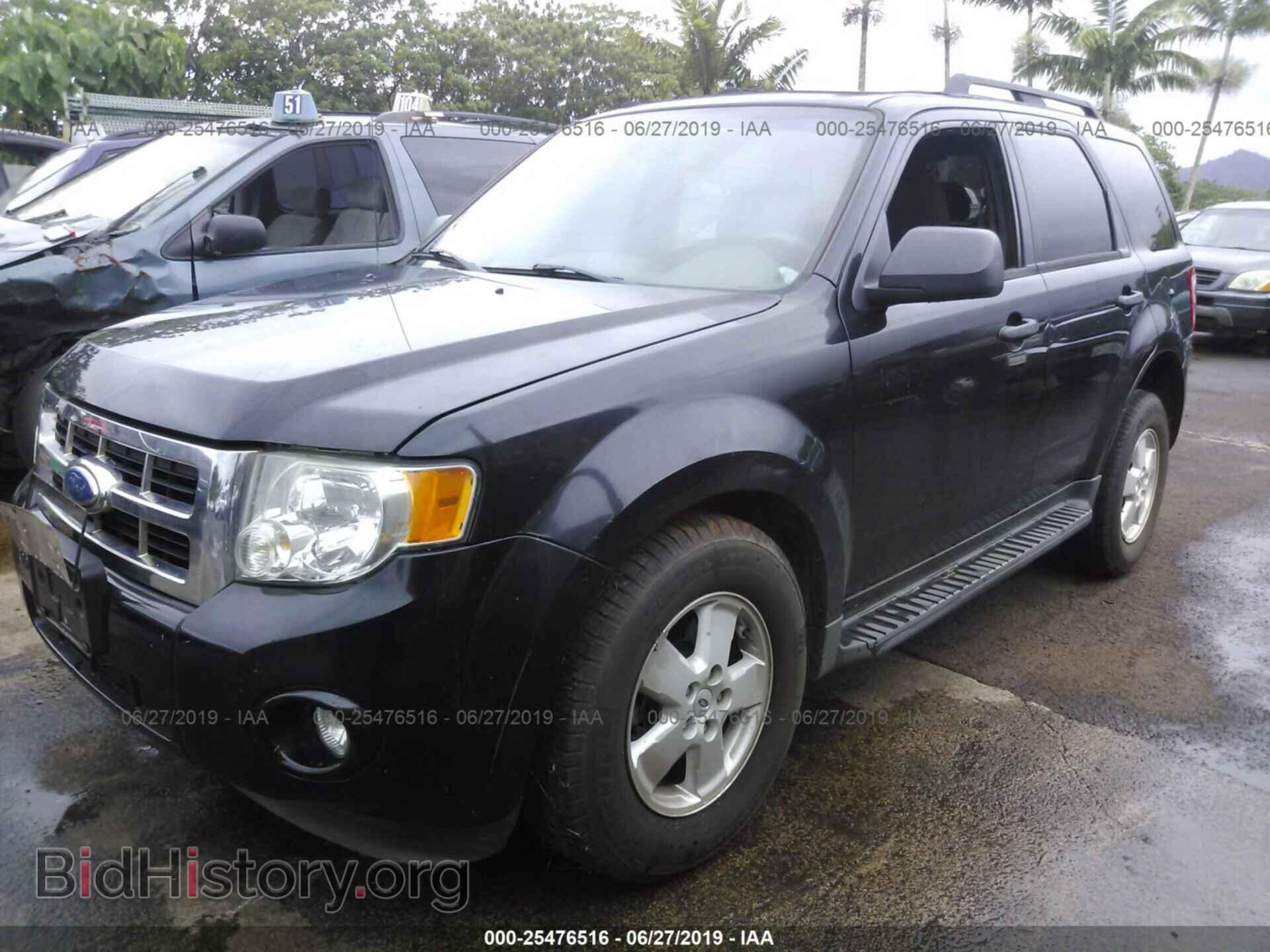 2011 FORD ESCAPE - VIN: 1FMCU0D79BKB91493 - Фото 2