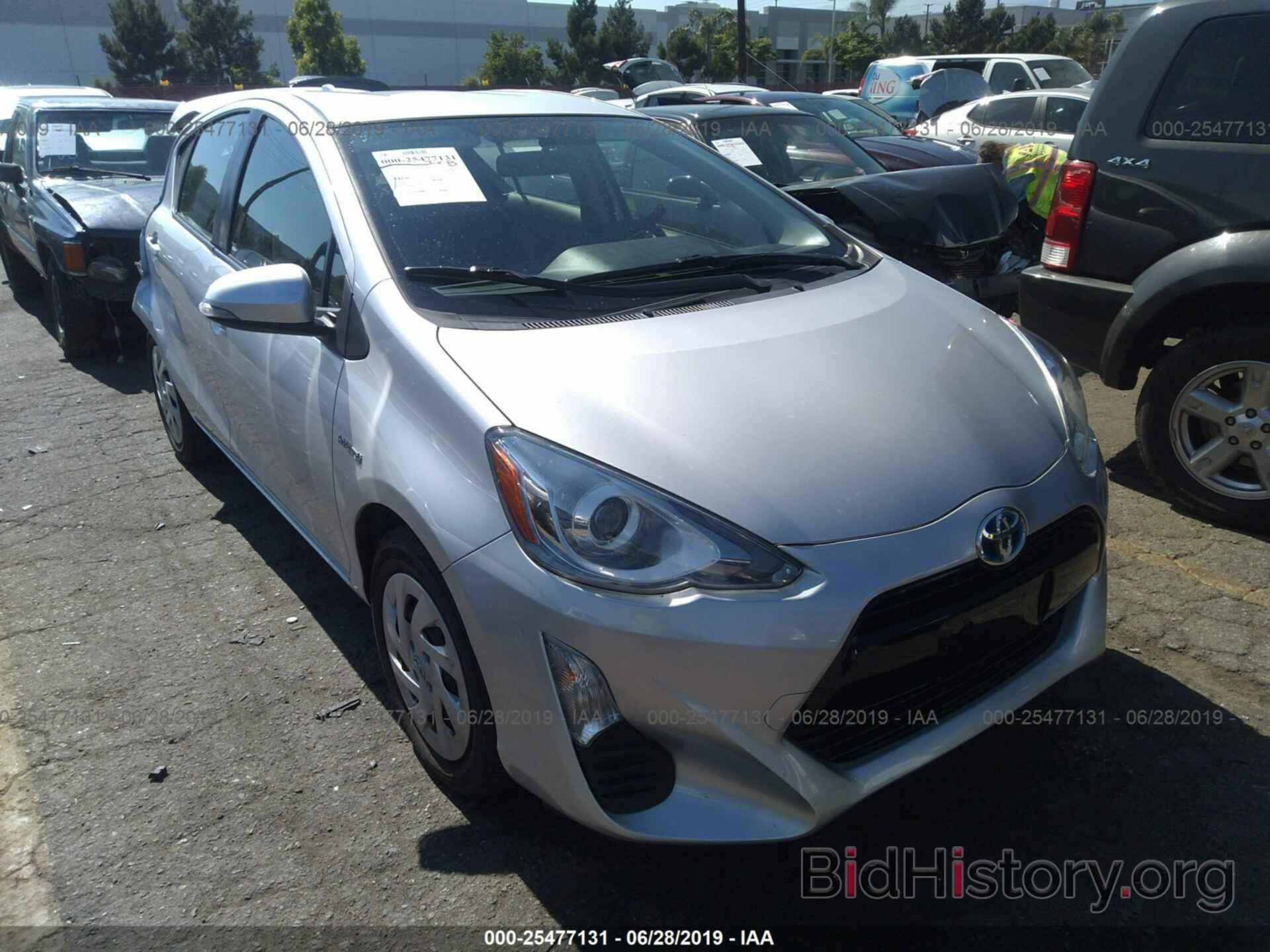 Фотография JTDKDTB36G1134974 - TOYOTA PRIUS C 2016