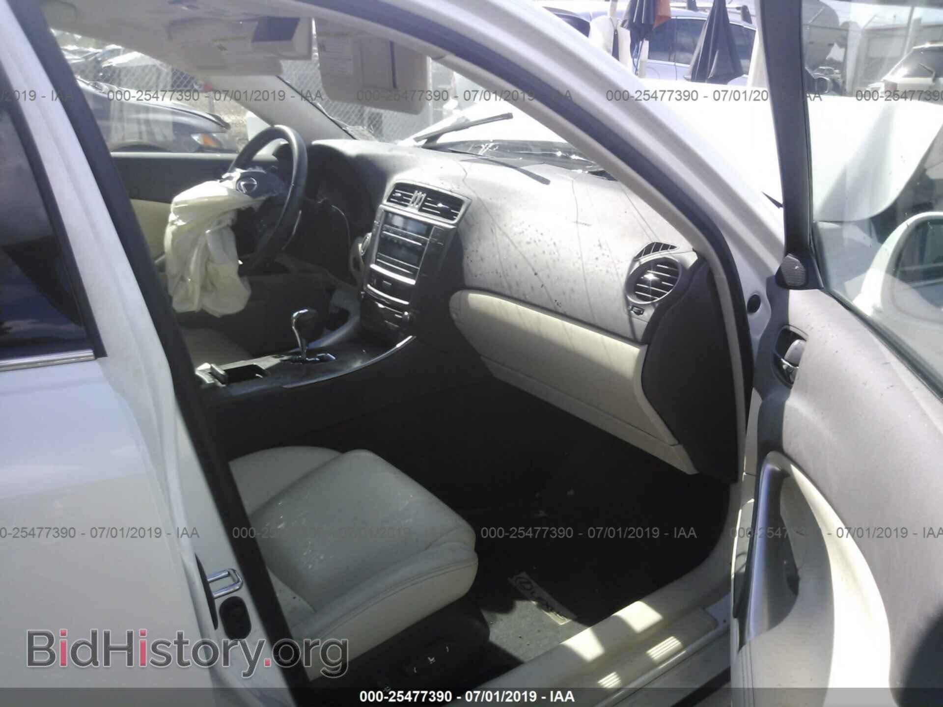 2010 LEXUS IS - VIN: JTHBF5C26A2098666 - Фото 5