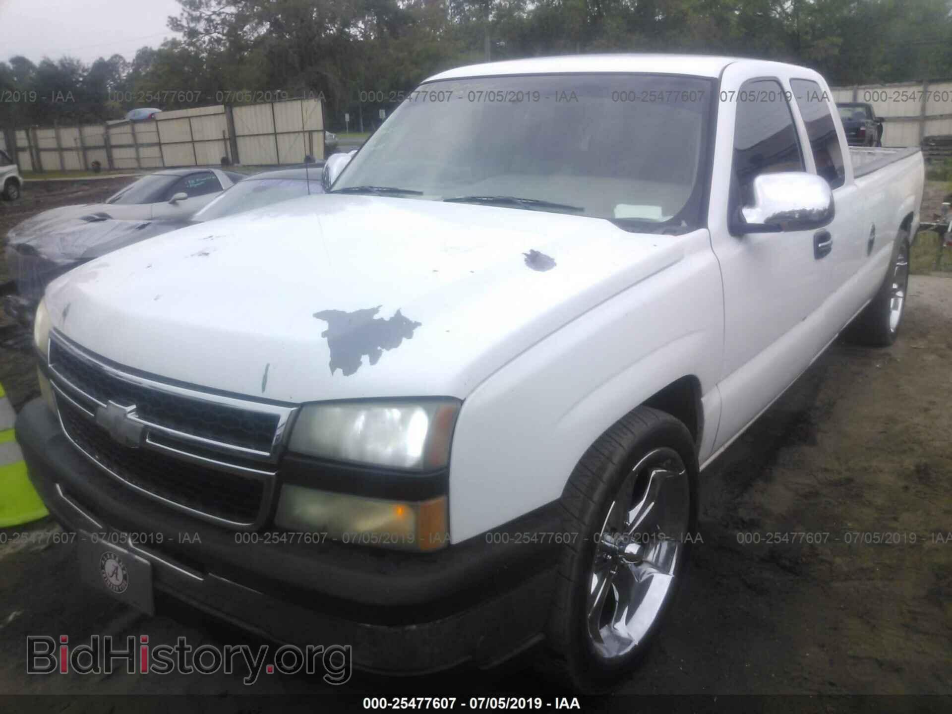 2006 CHEVROLET SILVERADO - VIN: 1GCEC19Z46E237381 - Фото 2
