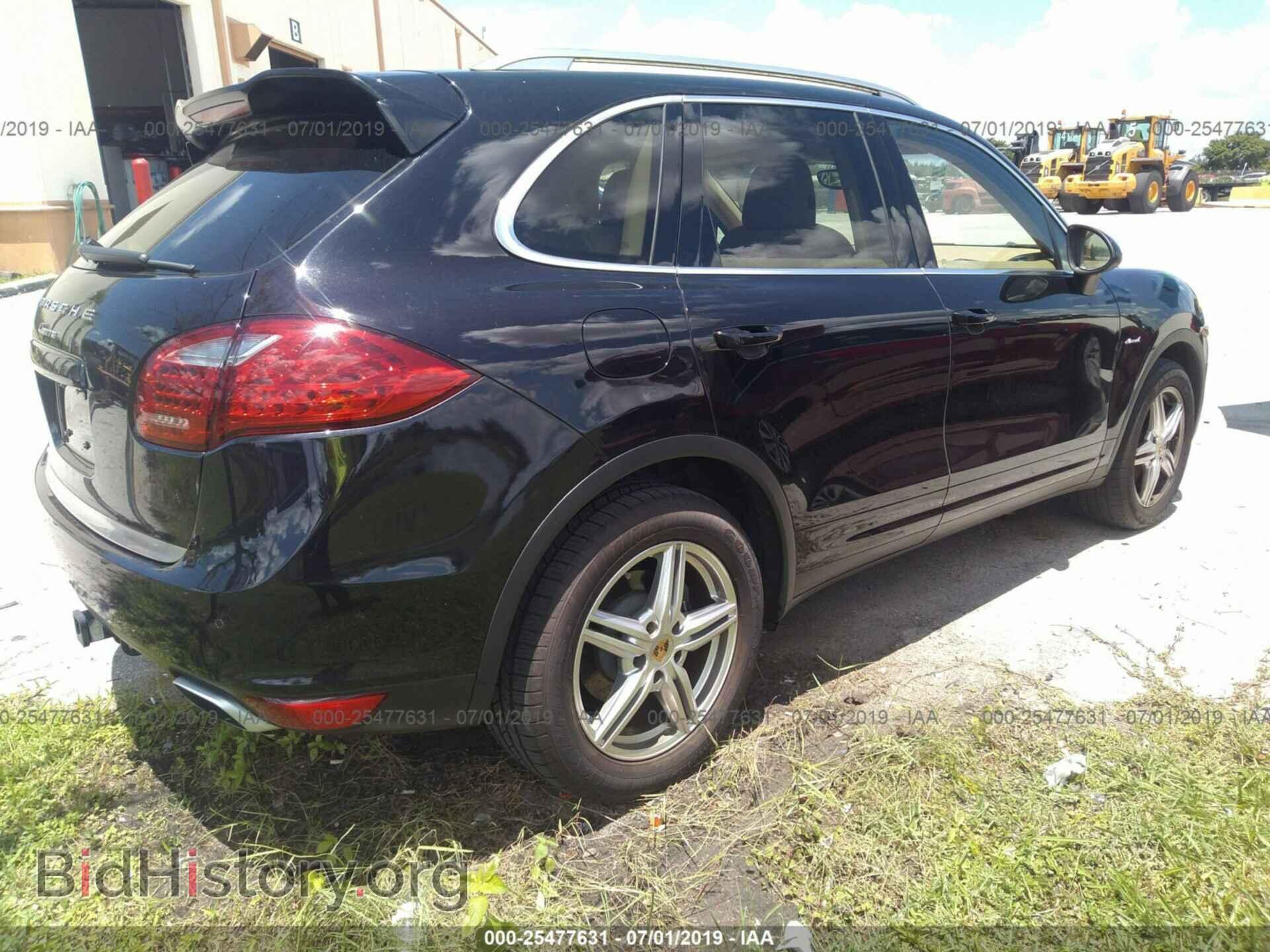 2014 PORSCHE CAYENNE - VIN: WP1AF2A20ELA31221 - Фото 4