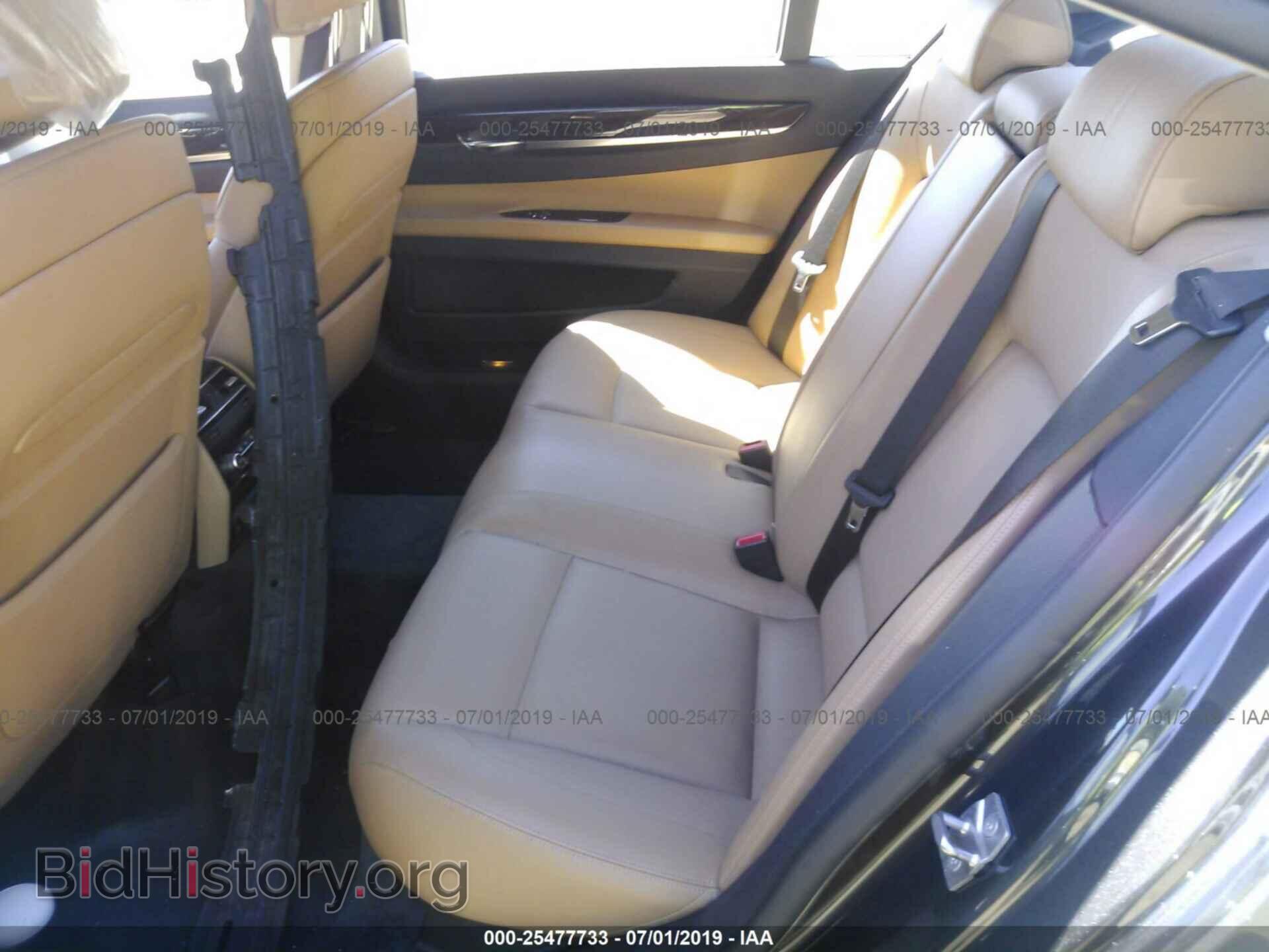 2011 BMW 750 - VIN: WBAKC8C5XBC433197 - Фото 8
