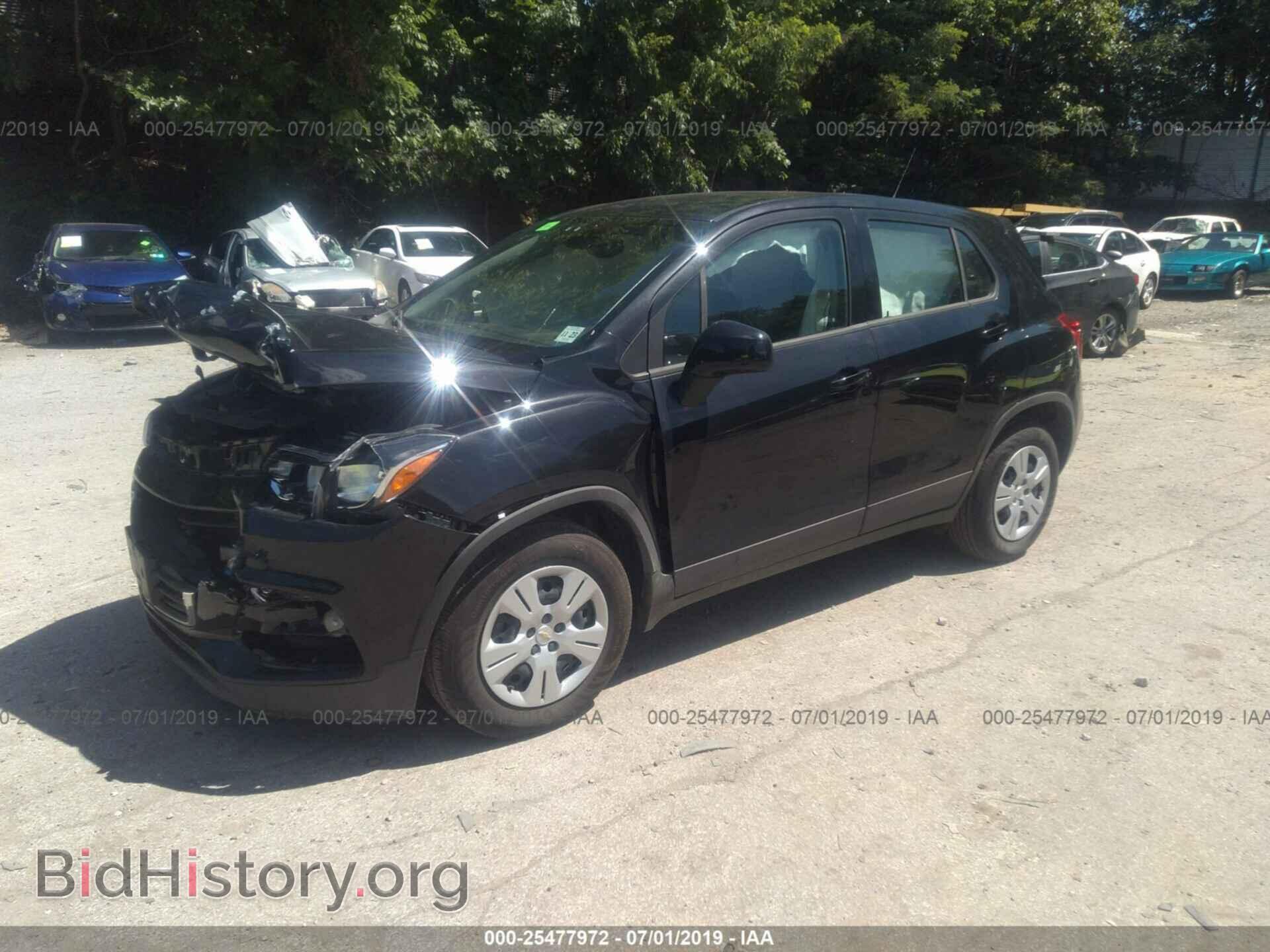 2019 CHEVROLET TRAX - VIN: 3GNCJKSB6KL185317 - Фото 2