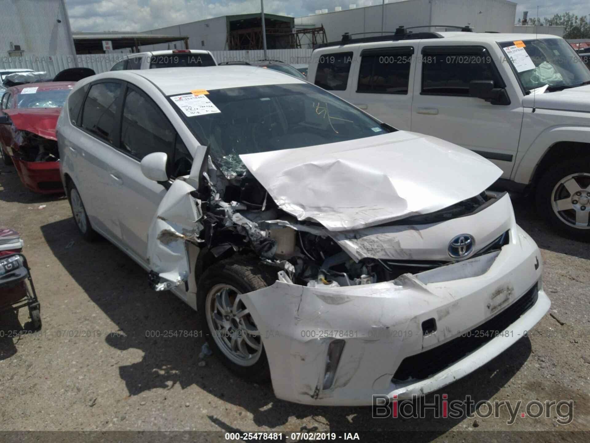 Фотография JTDZN3EUXC3048906 - TOYOTA PRIUS V 2012