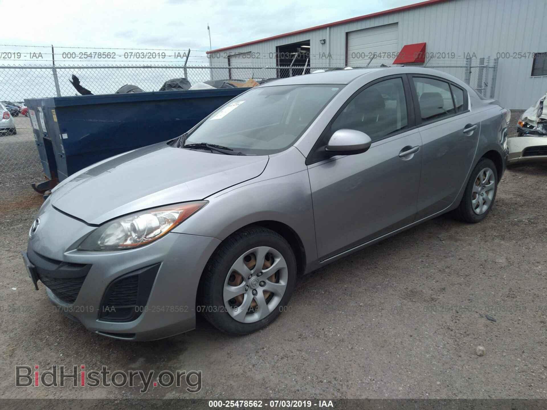 2011 MAZDA 3 - VIN: JM1BL1UFXB1412976 - Фото 2