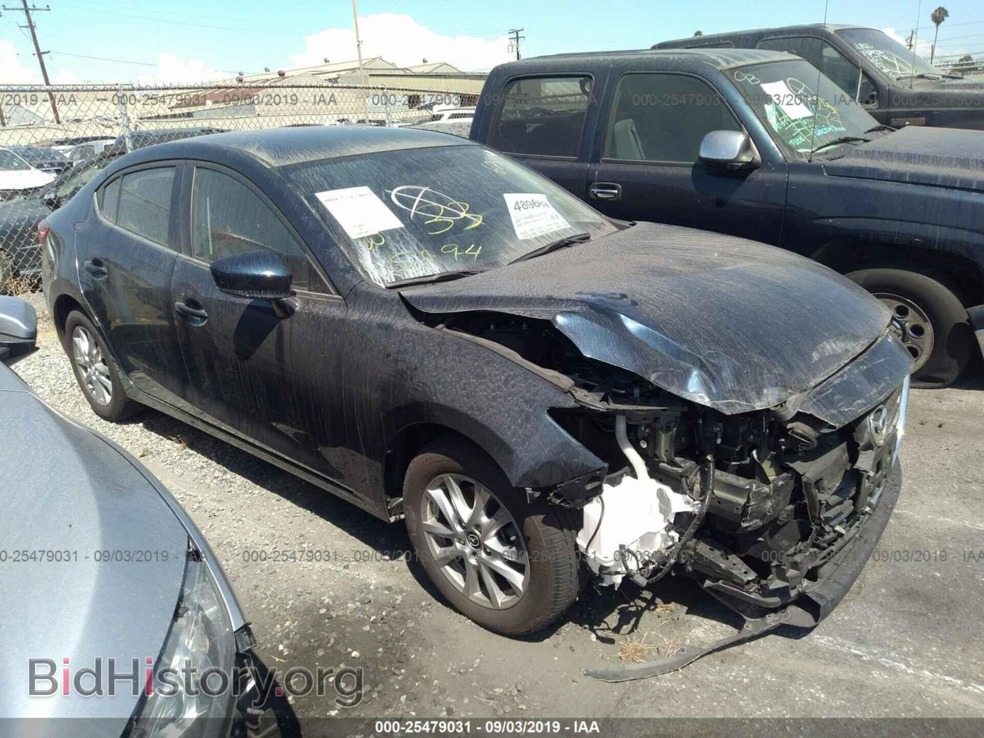 Фотография 3MZBN1U78HM153853 - MAZDA 3 2017