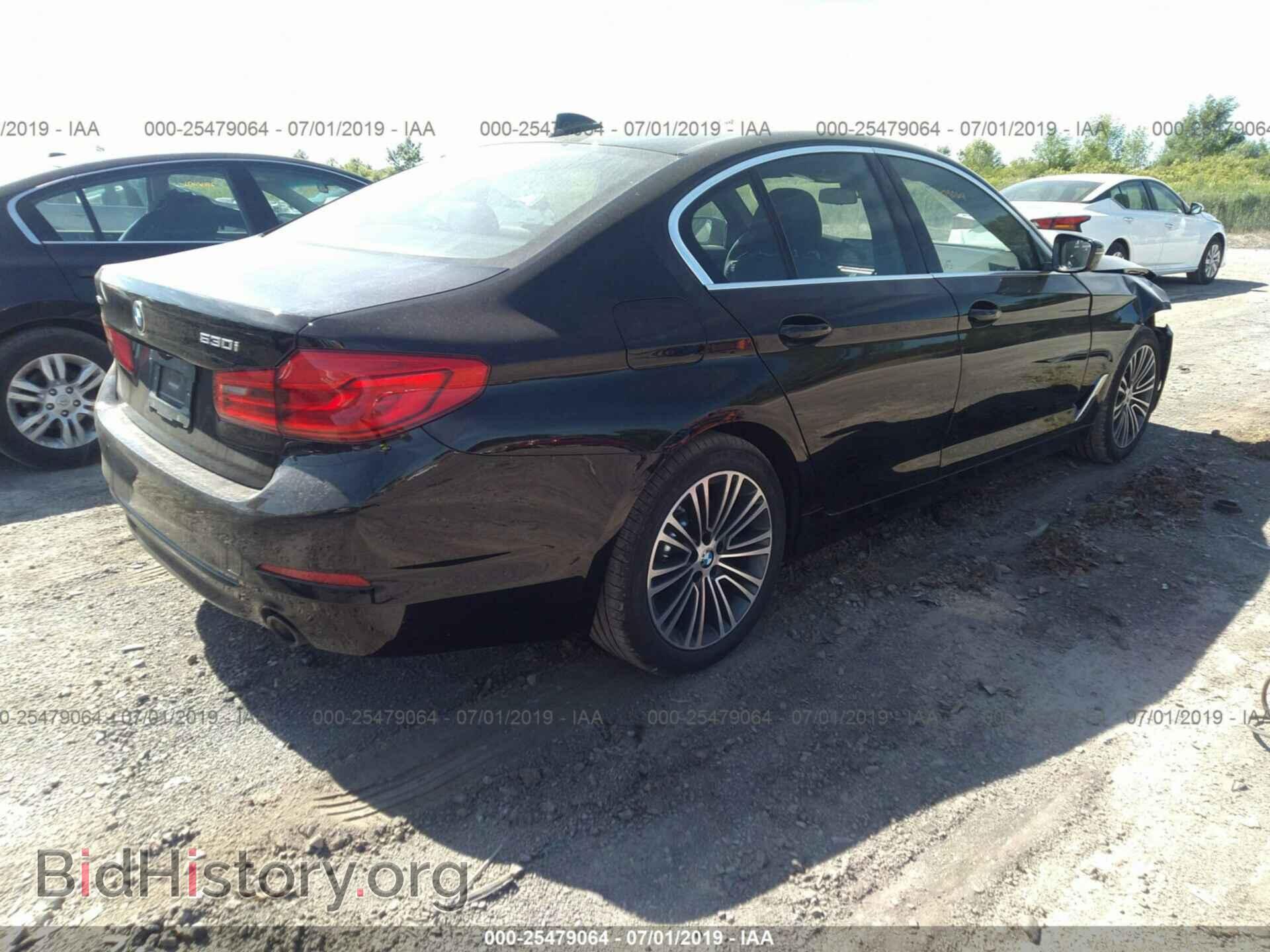 2019 BMW 530 - VIN: WBAJA7C57KWW17622 - Фото 4