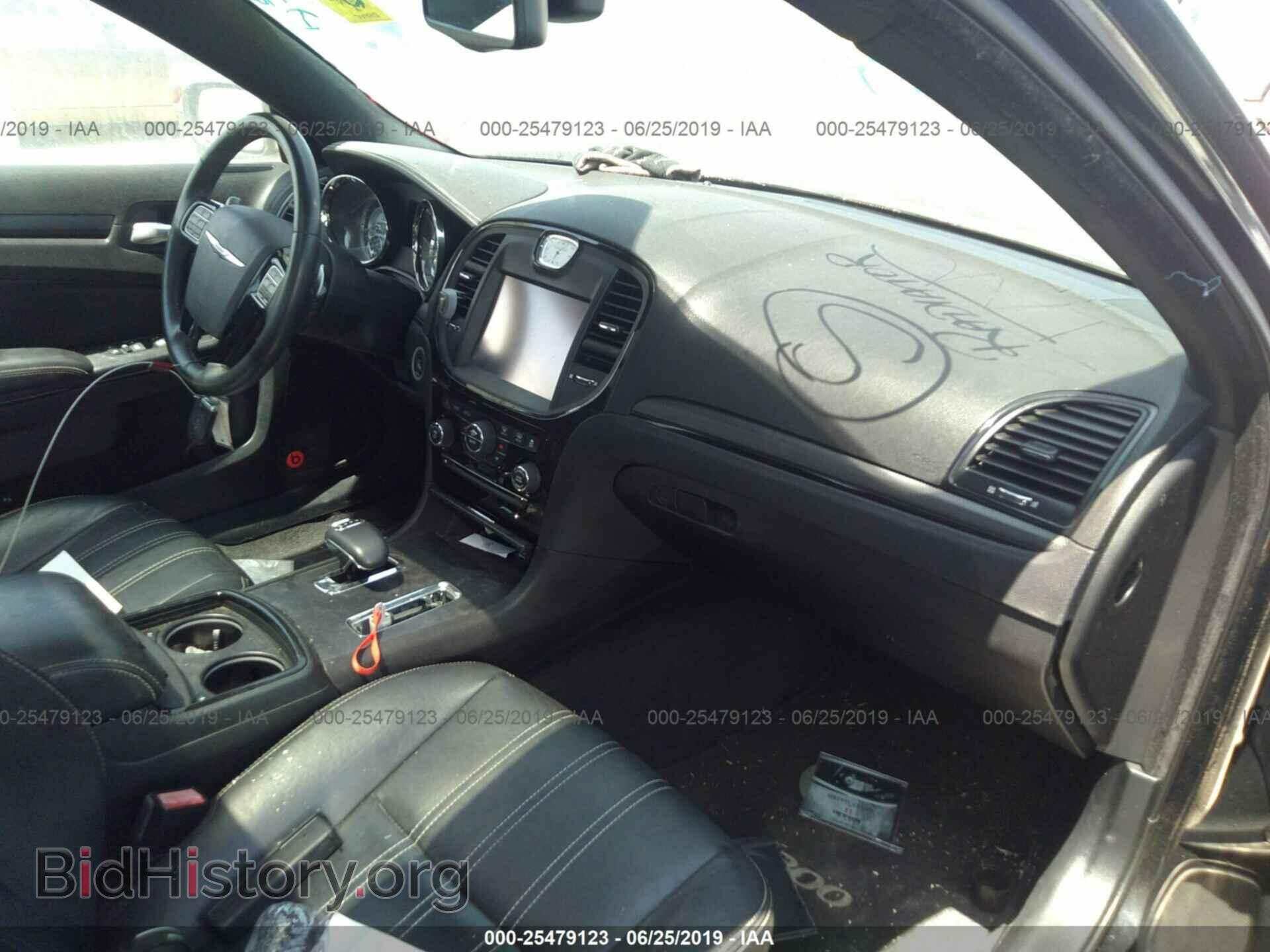 2013 CHRYSLER 300 - VIN: 2C3CCABG5DH519233 - Фото 5