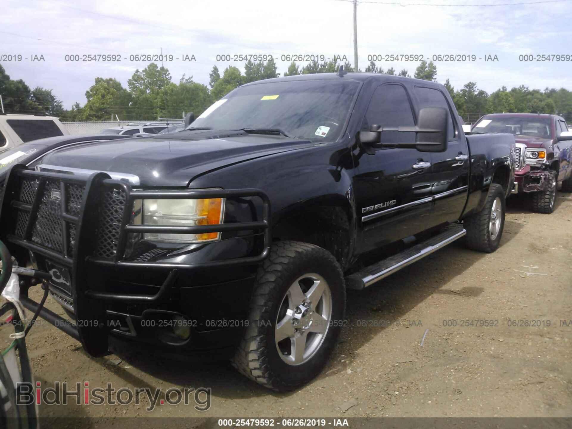 2011 GMC SIERRA - VIN: 1GT125C82BF129757 - Фото 2