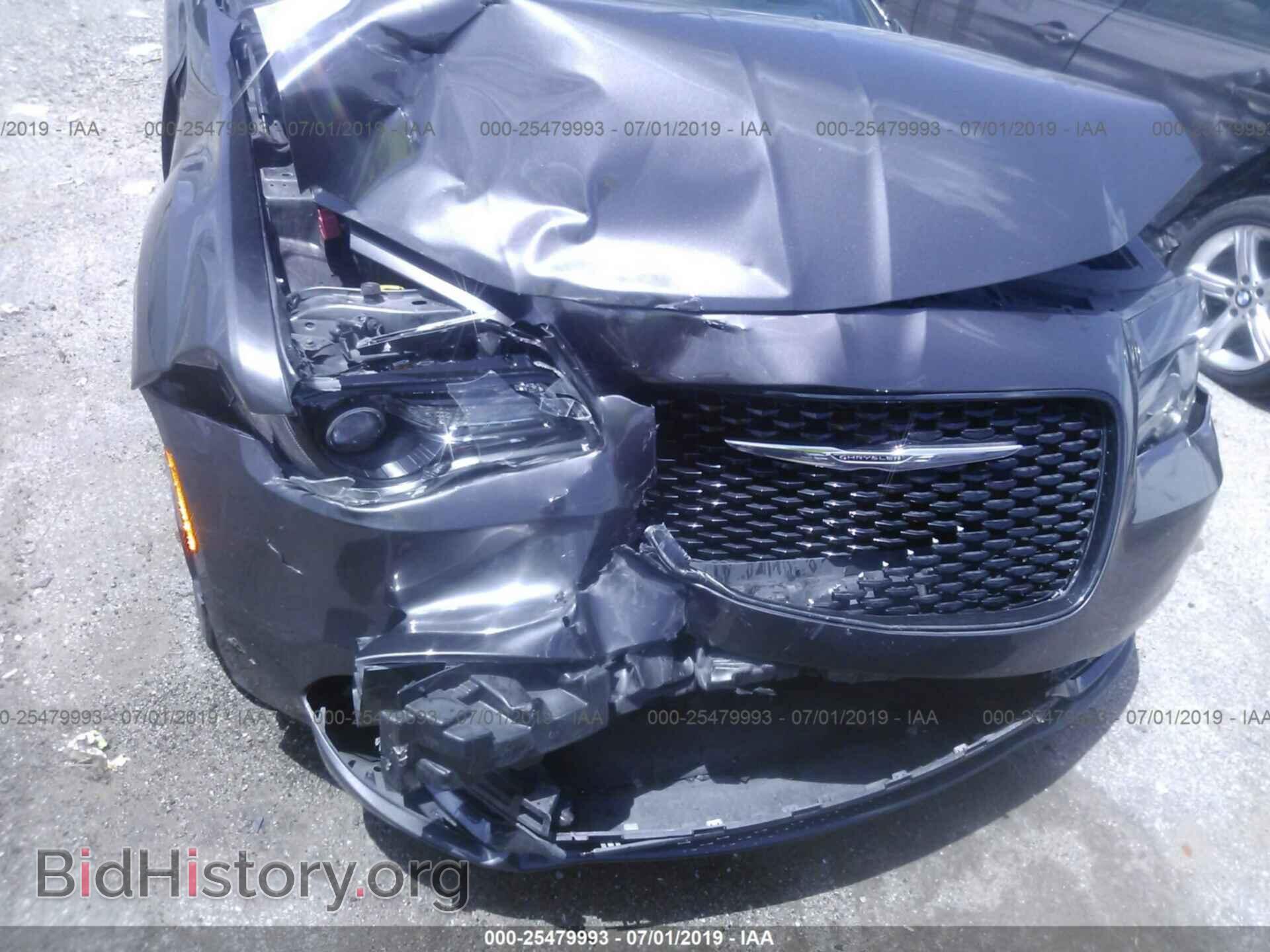 2015 CHRYSLER 300 - VIN: 2C3CCABG1FH781124 - Фото 6