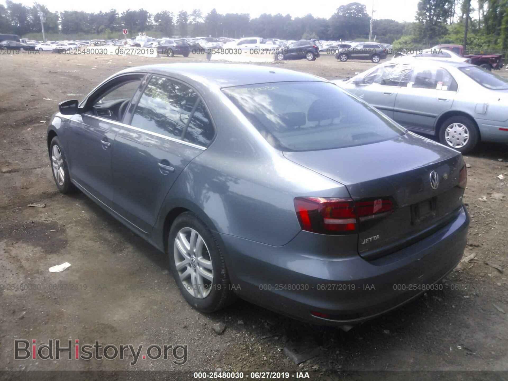 2017 VOLKSWAGEN JETTA - VIN: 3VW2B7AJ2HM239347 - Photo 3