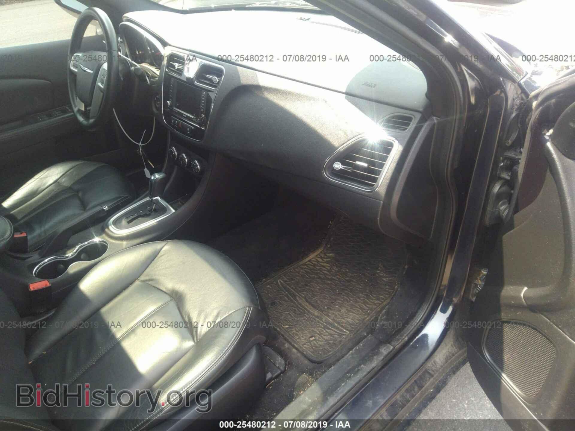 2011 CHRYSLER 200 - VIN: 1C3BC2FG7BN527267 - Фото 5