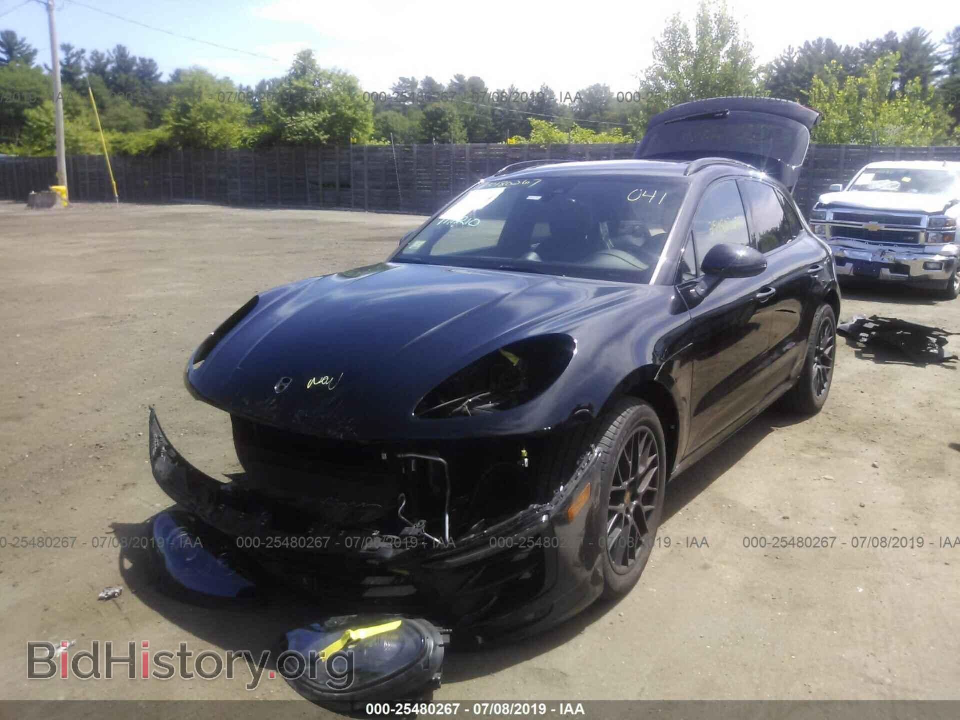 2017 PORSCHE MACAN - VIN: WP1AG2A55HLB54220 - Фото 2