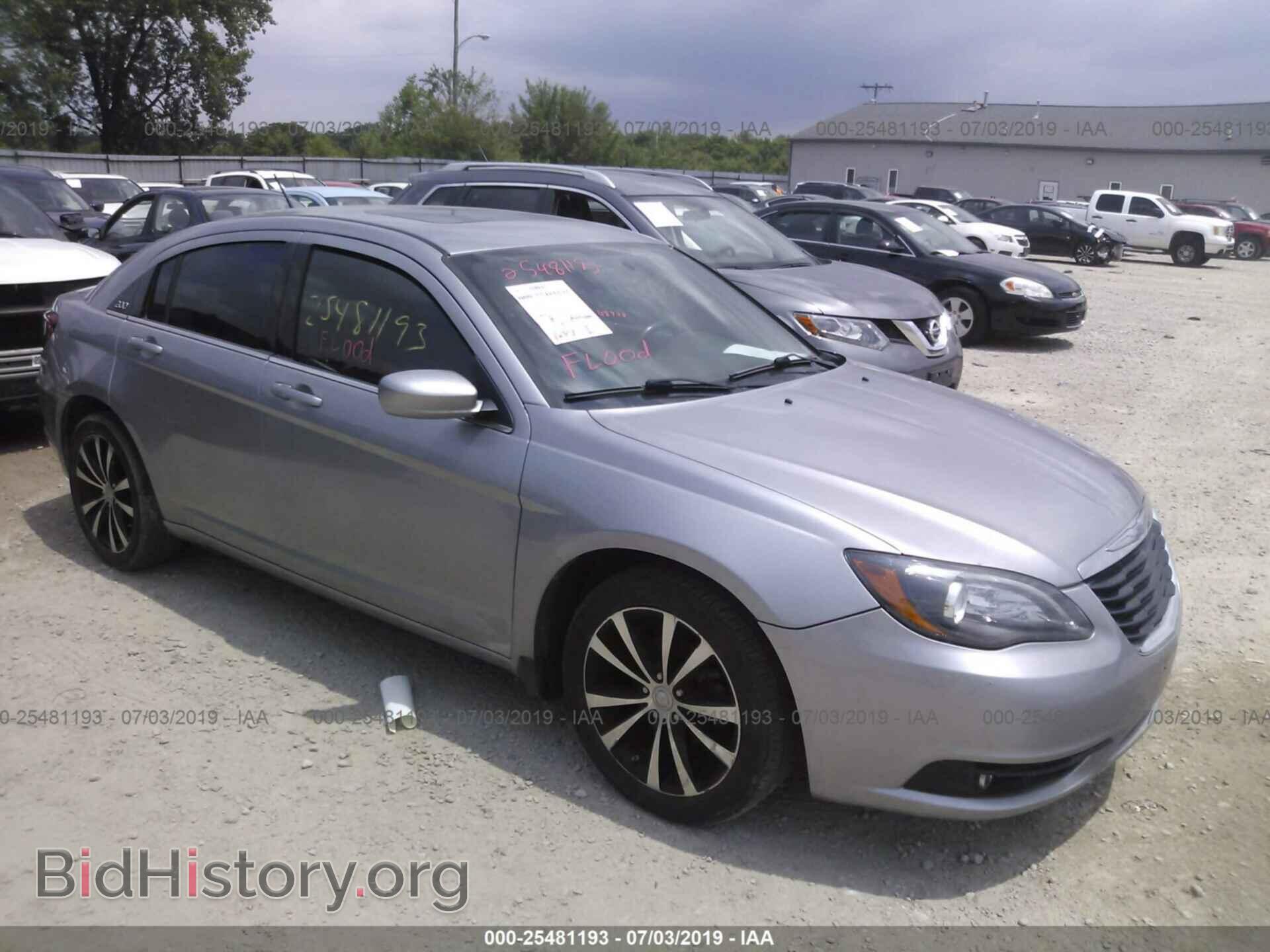 Photo 1C3CCBBG8DN723568 - CHRYSLER 200 2013