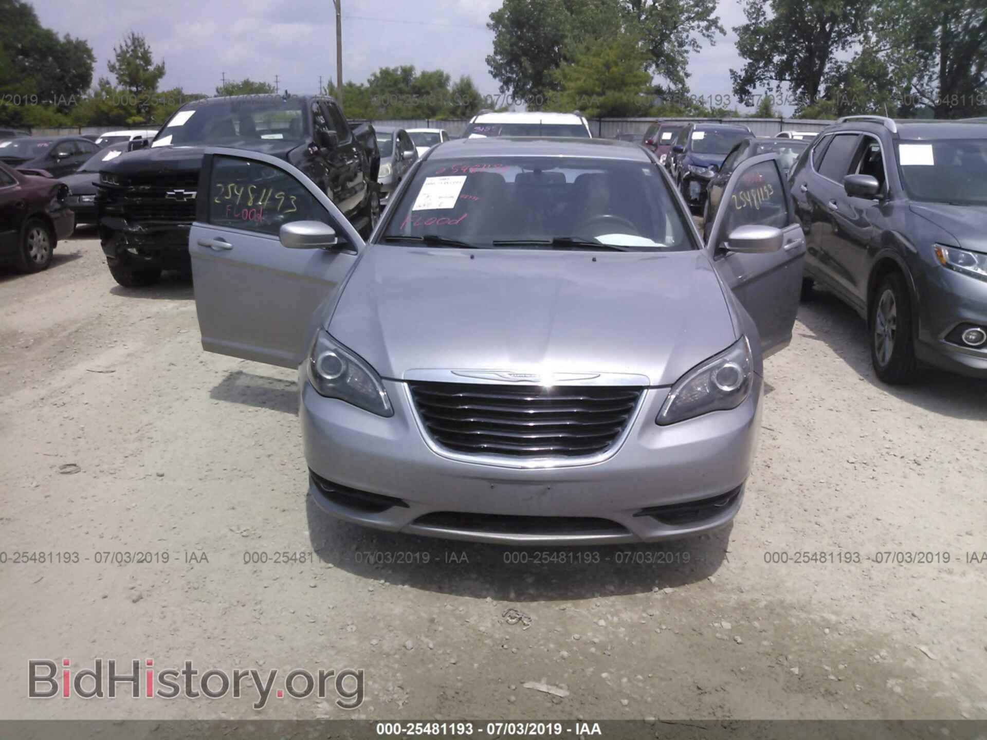 2013 CHRYSLER 200 - VIN: 1C3CCBBG8DN723568 - Фото 6
