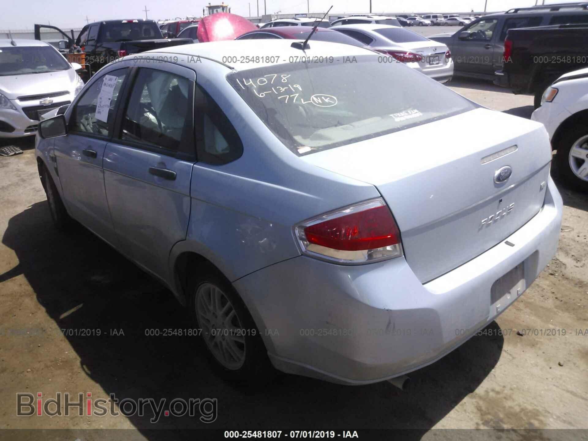 2008 FORD FOCUS - VIN: 1FAHP35N68W267100 - Фото 3