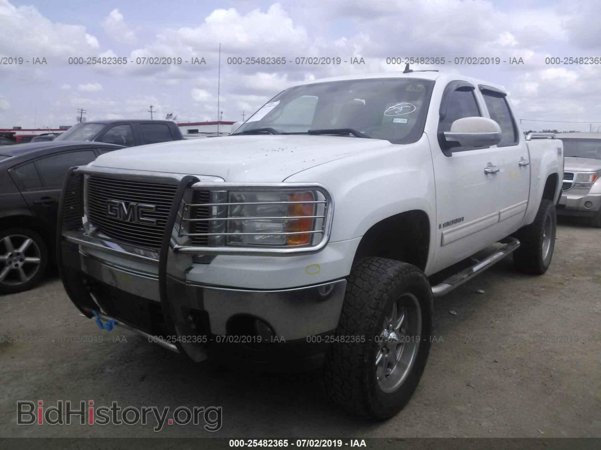 2007 GMC NEW SIERRA - VIN: 2GTEK13M971552826 - Фото 2
