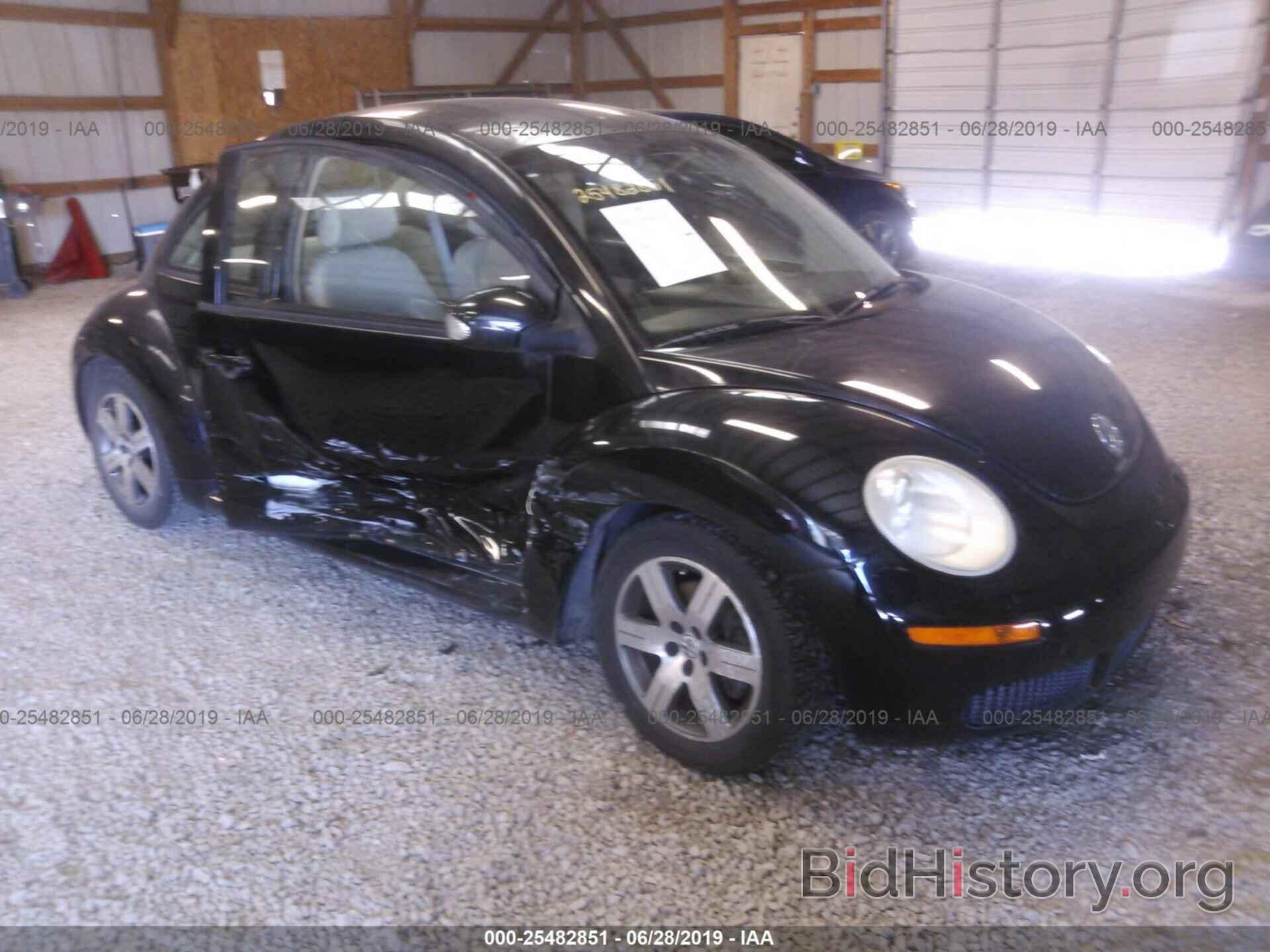 Photo 3VWPW31C56M406804 - VOLKSWAGEN NEW BEETLE 2006