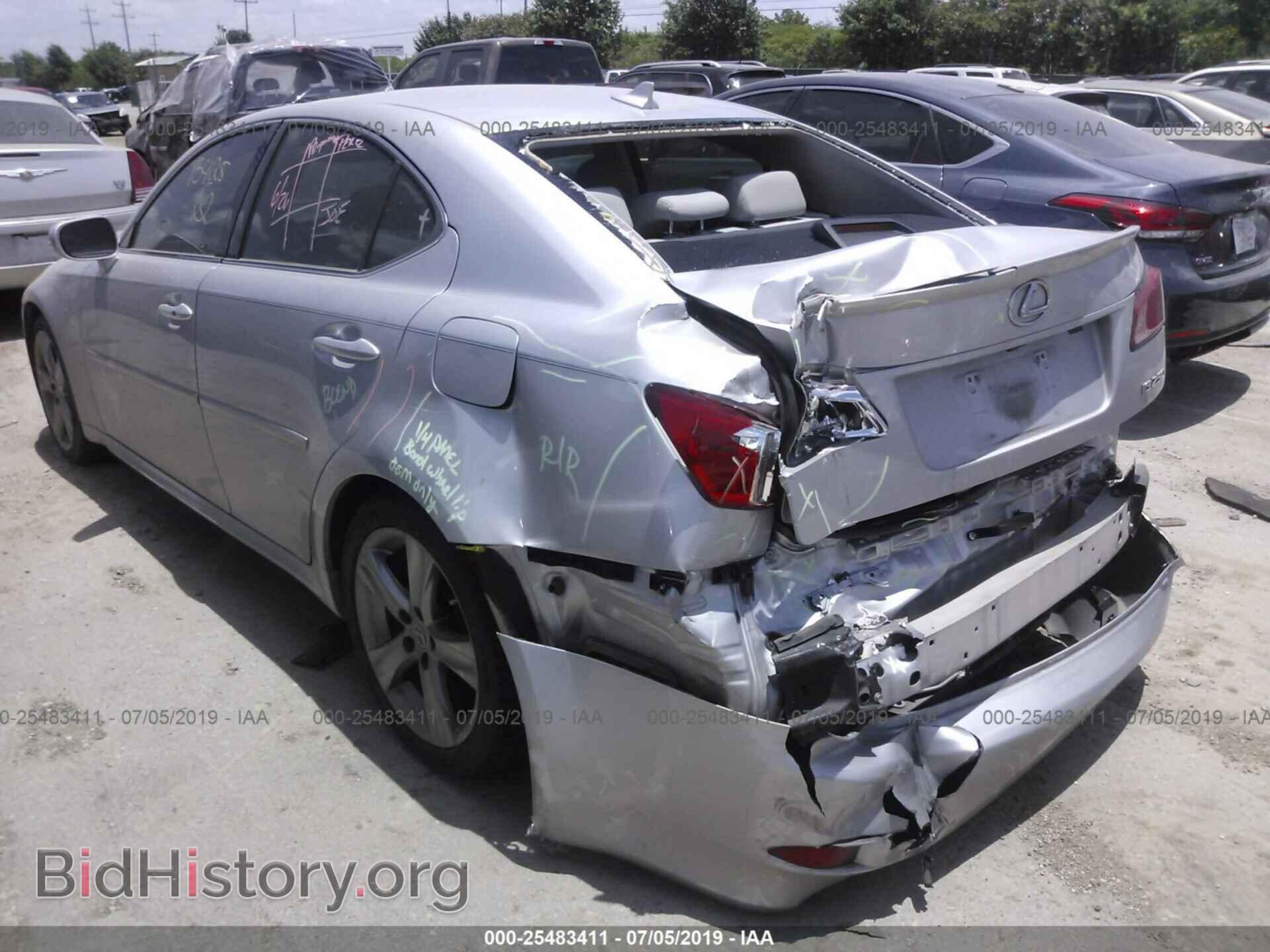2011 LEXUS IS - VIN: JTHBF5C20B5134125 - Фото 3