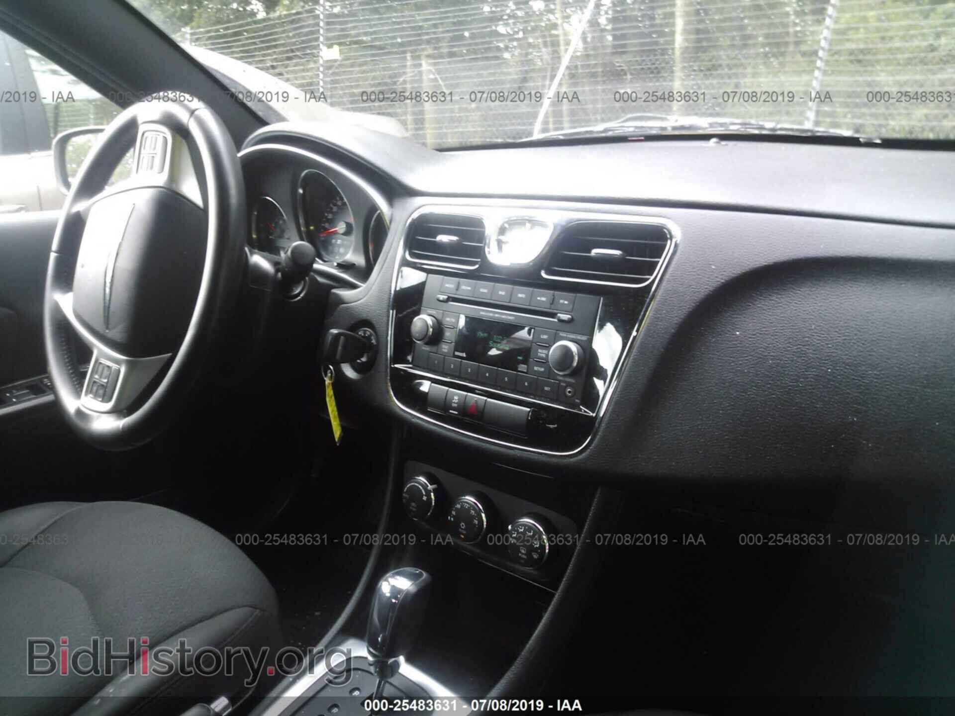 2013 CHRYSLER 200 - VIN: 1C3CCBBB8DN702305 - Photo 5