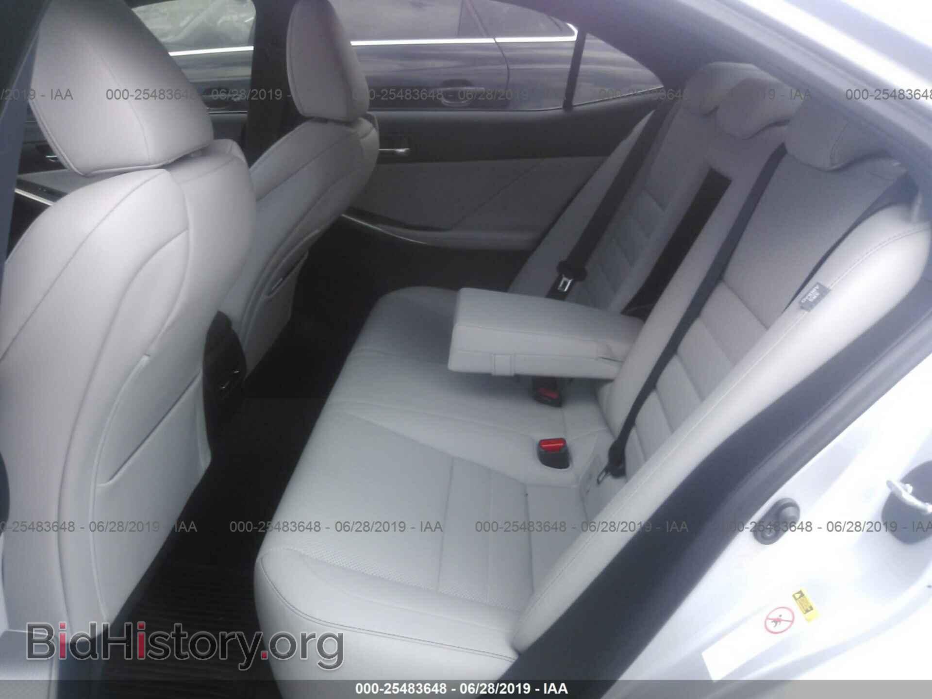 2015 LEXUS IS - VIN: JTHCF1D20F5020742 - Photo 8