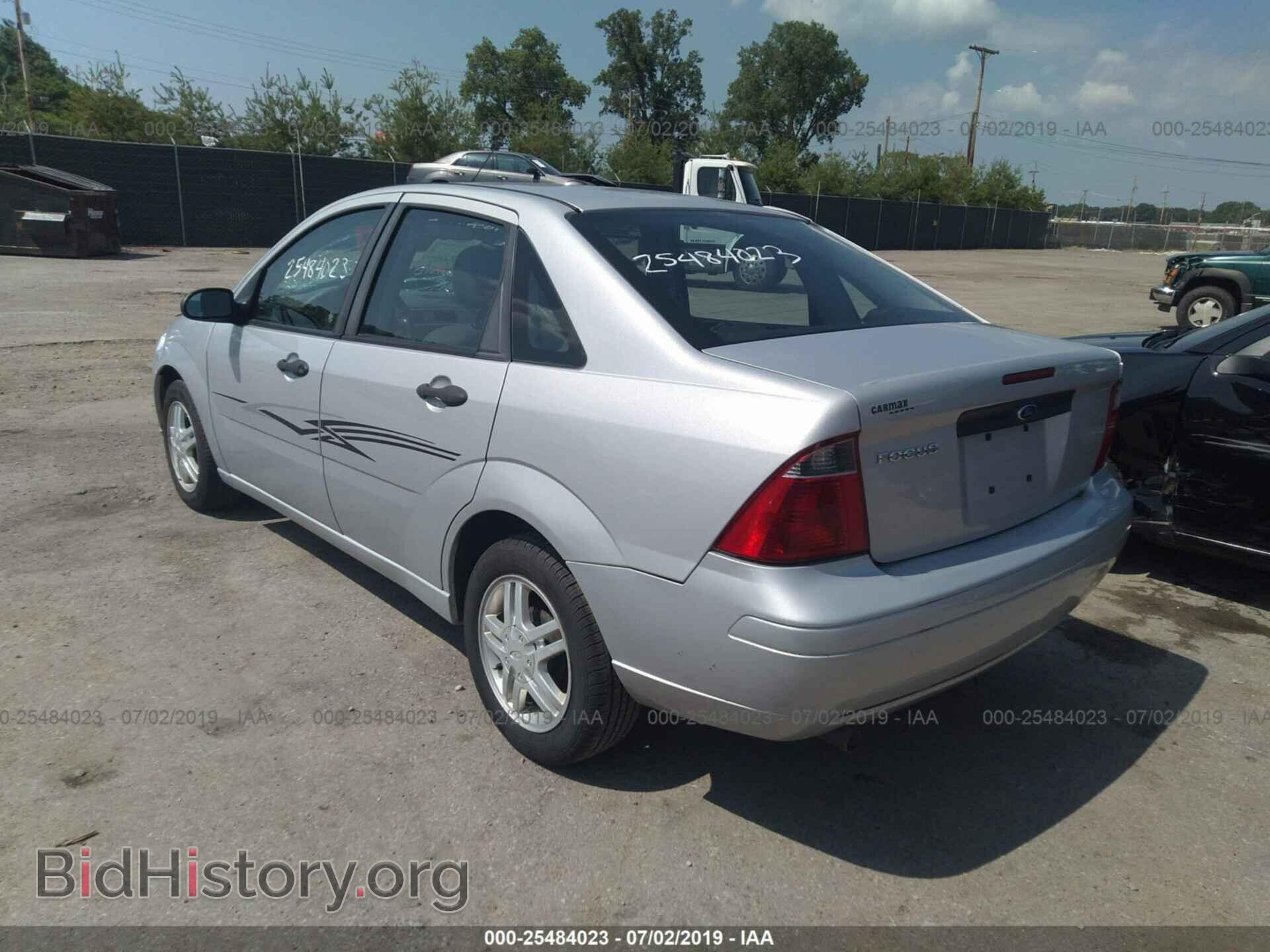 2007 FORD FOCUS - VIN: 1FAFP34N97W276168 - Фото 3