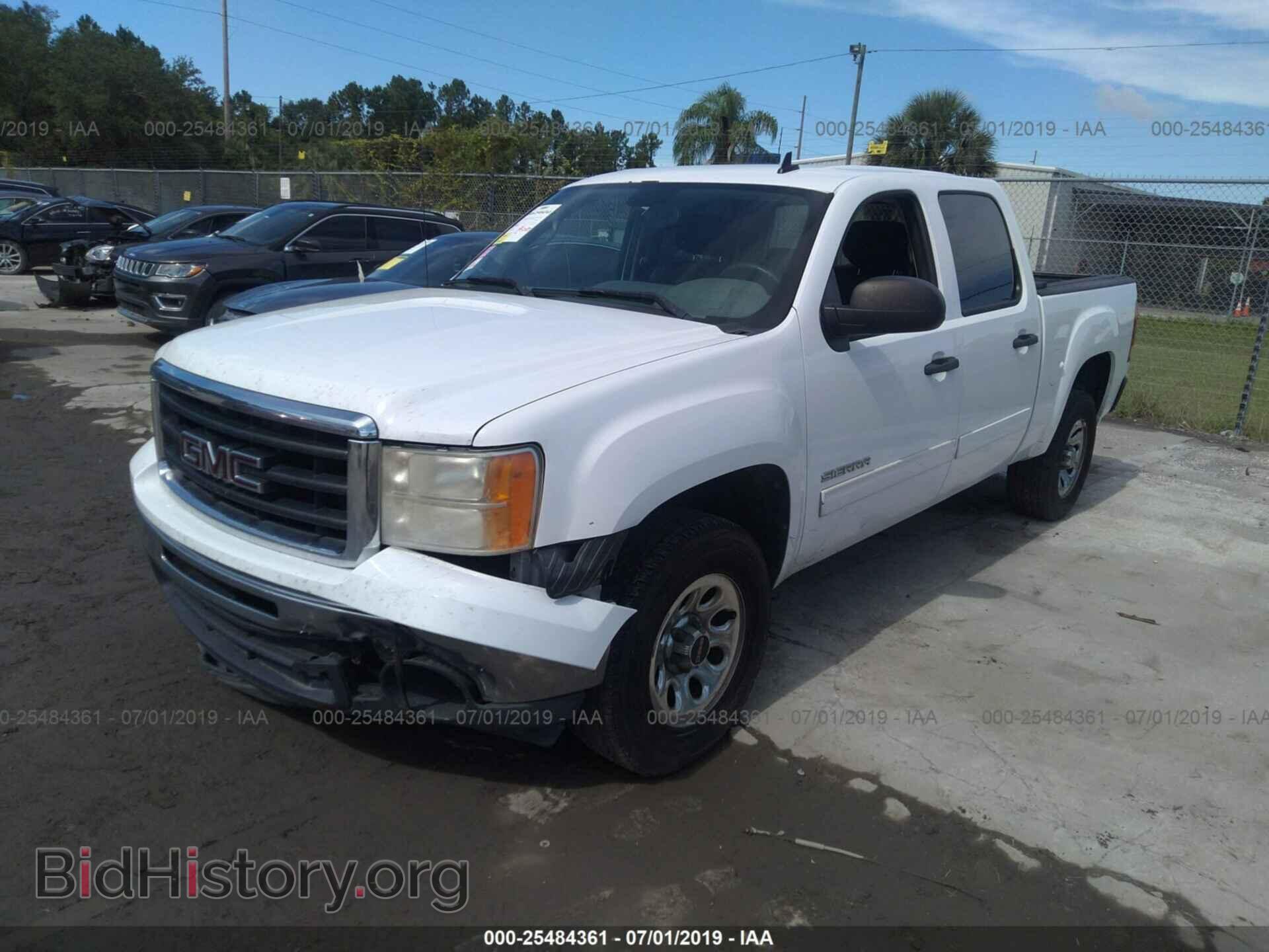 2011 GMC SIERRA - VIN: 3GTP1UEA2BG116593 - Фото 2