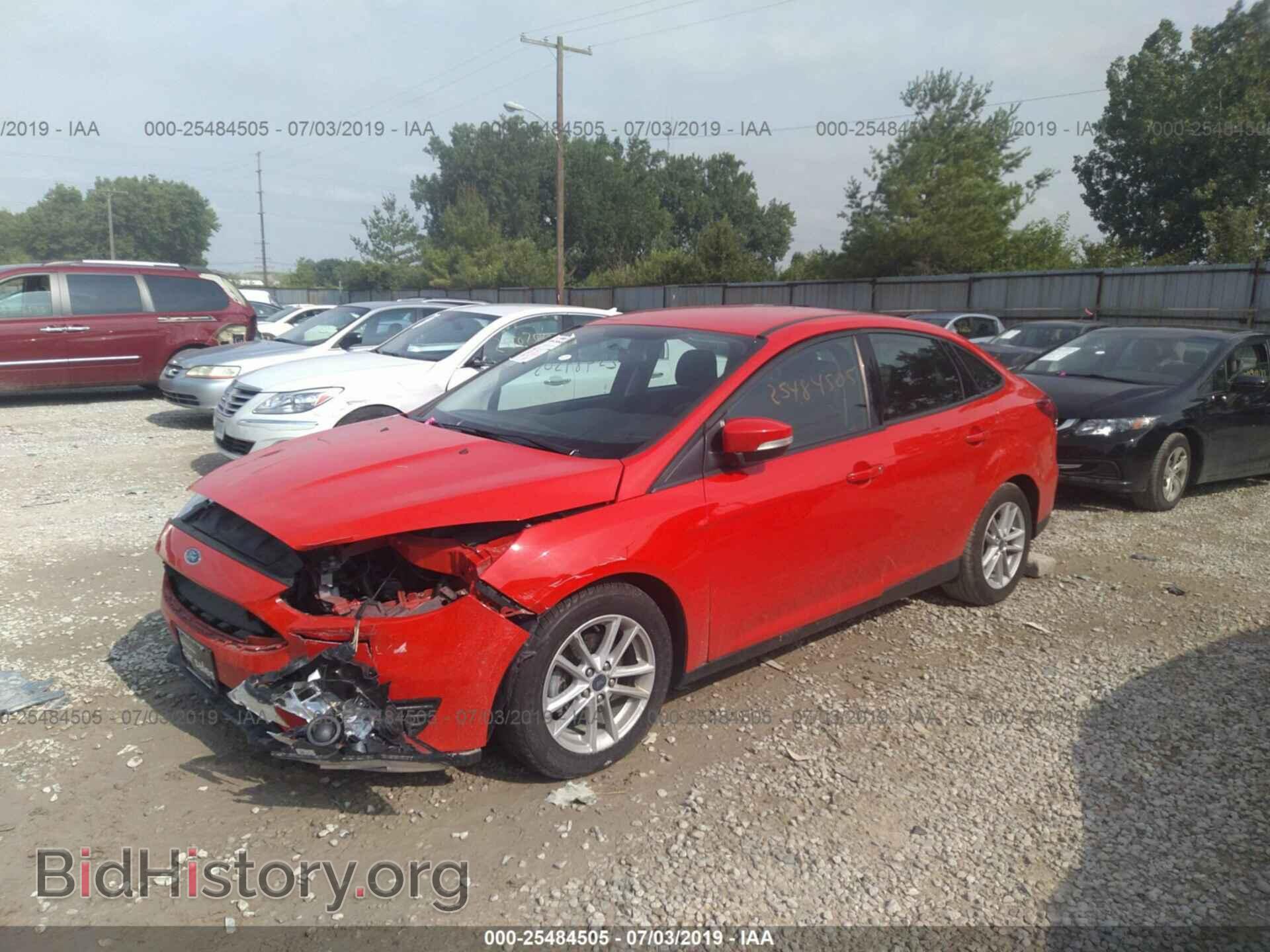 2017 FORD FOCUS - VIN: 1FADP3F2XHL272000 - Photo 2