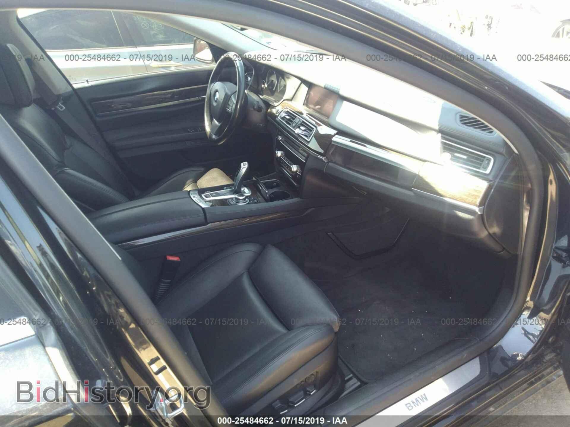 2012 BMW 740 - VIN: WBAKB4C55CC576717 - Фото 5