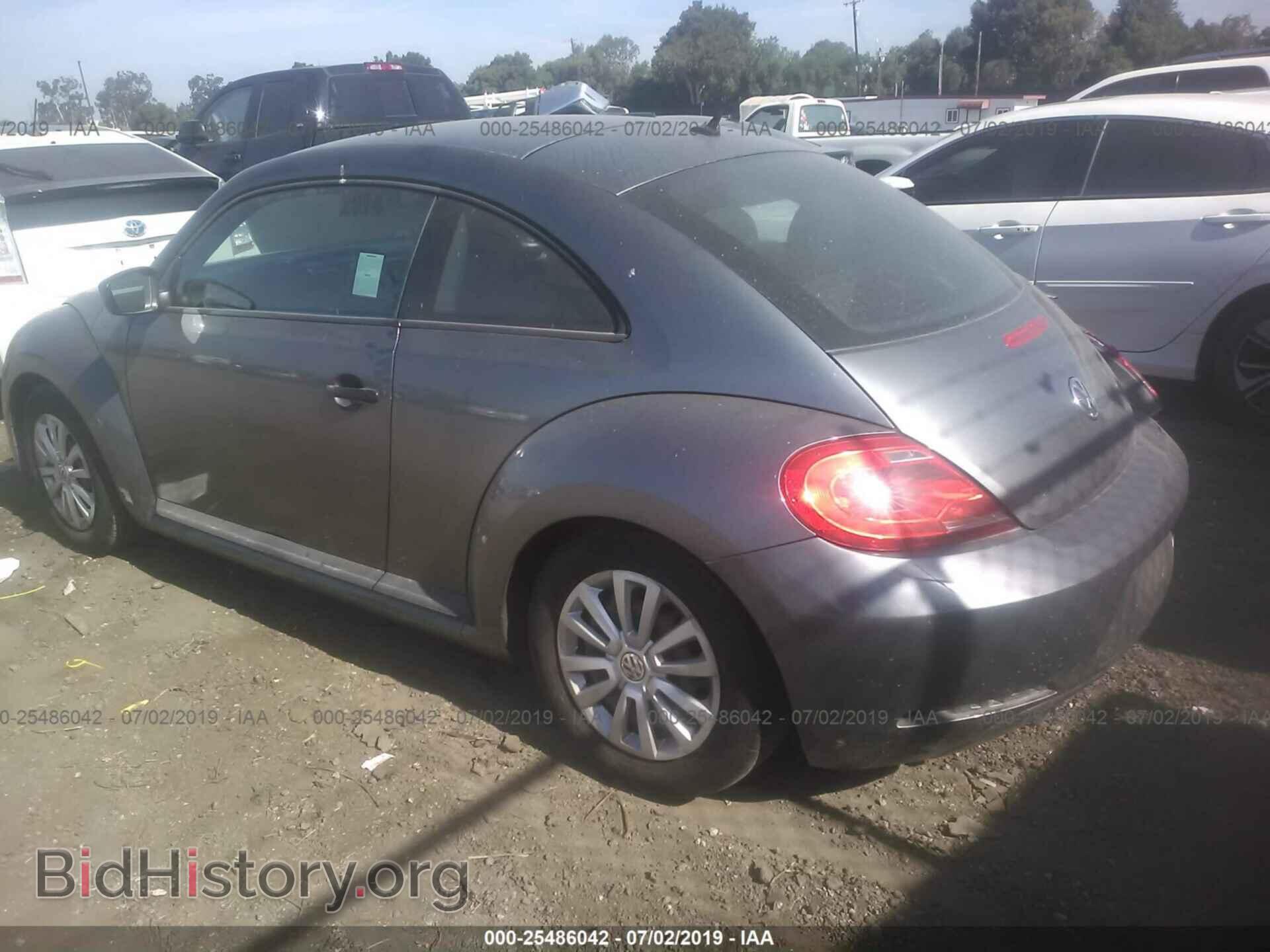 2012 VOLKSWAGEN BEETLE - VIN: 3VWFP7AT7CM652166 - Фото 3