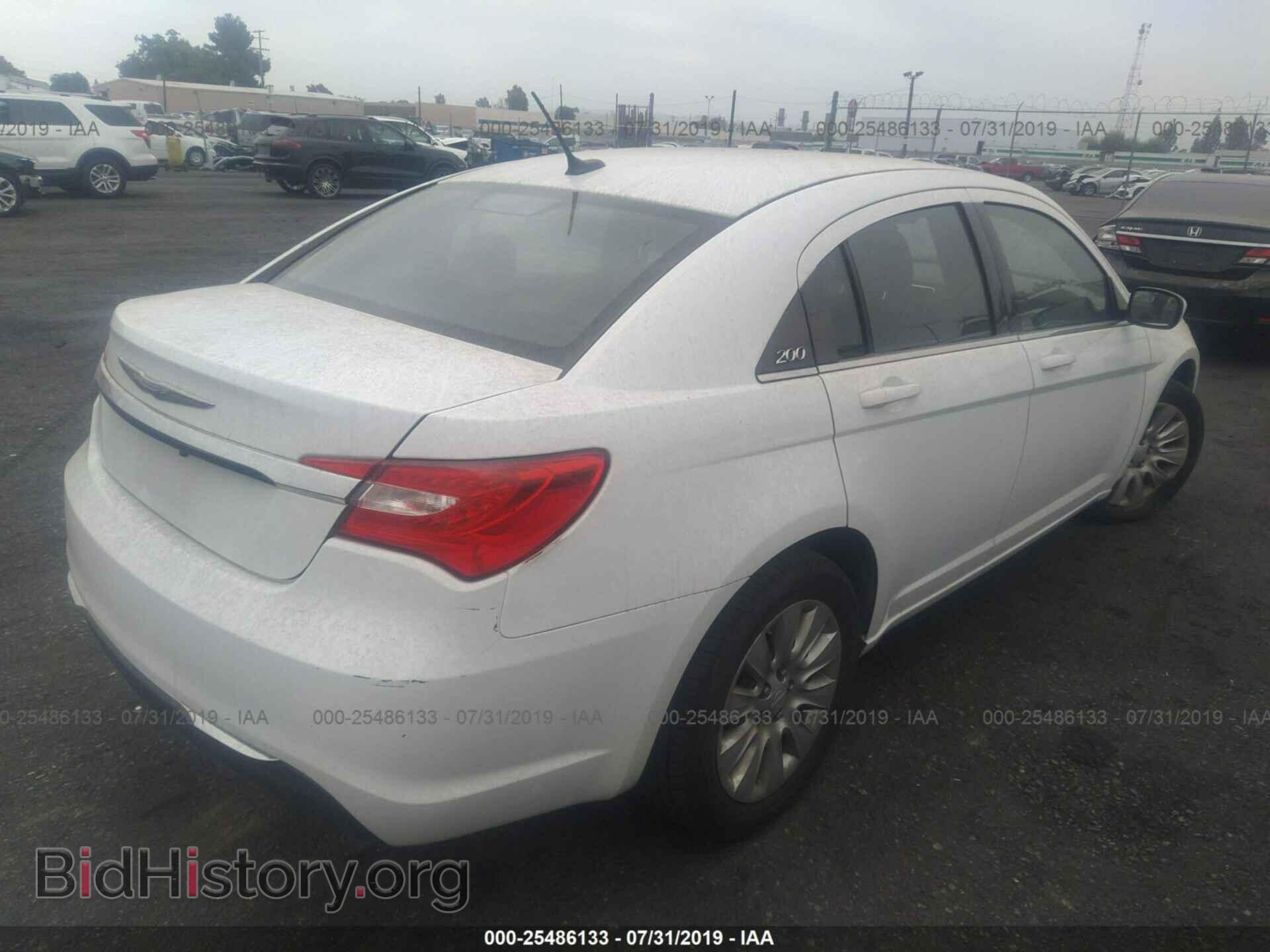 2014 CHRYSLER 200 - VIN: 1C3CCBAB3EN212924 - Photo 4