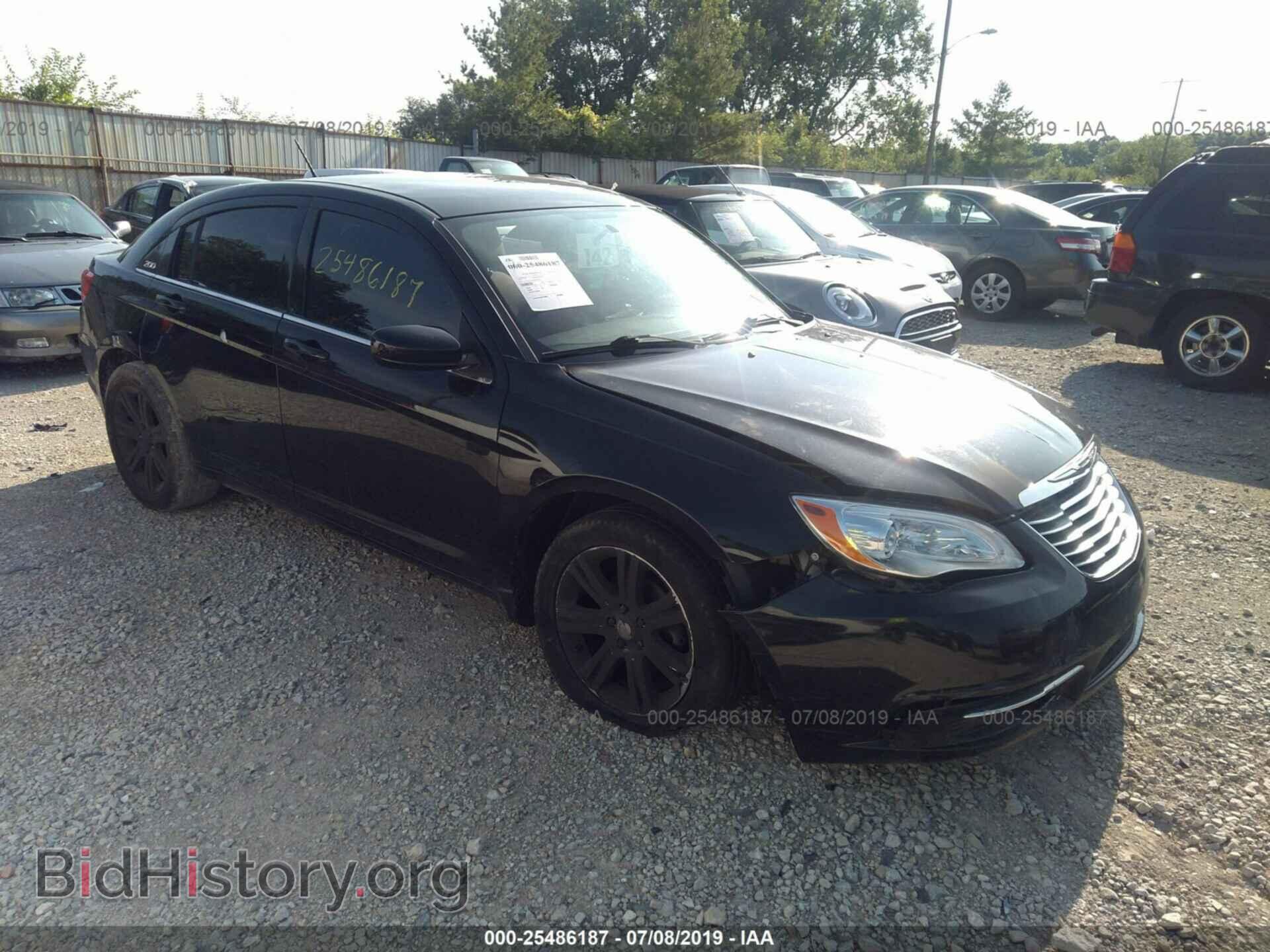 Фотография 1C3BC1FBXBN604079 - CHRYSLER 200 2011