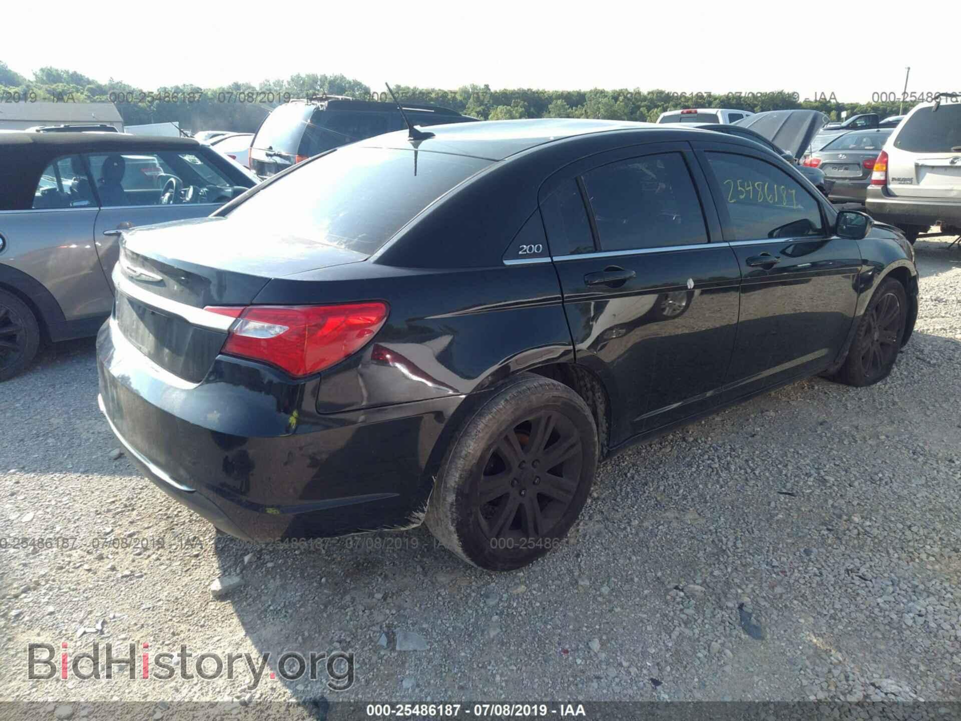 2011 CHRYSLER 200 - VIN: 1C3BC1FBXBN604079 - Фото 4
