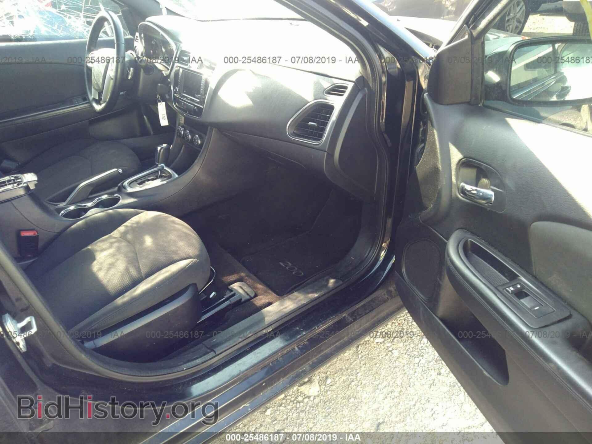 2011 CHRYSLER 200 - VIN: 1C3BC1FBXBN604079 - Фото 5
