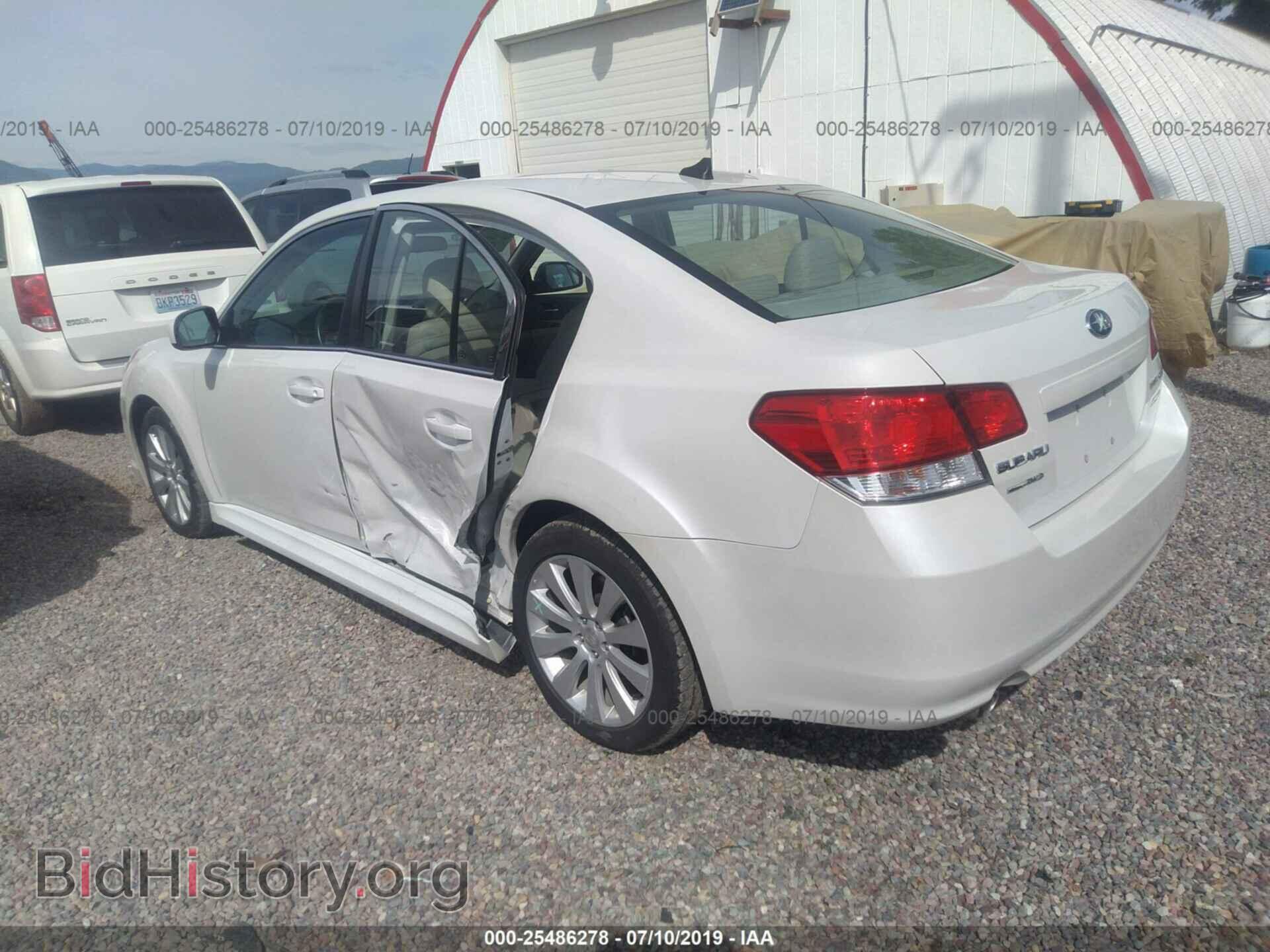 2011 SUBARU LEGACY - VIN: 4S3BMBK68B3246676 - Фото 3