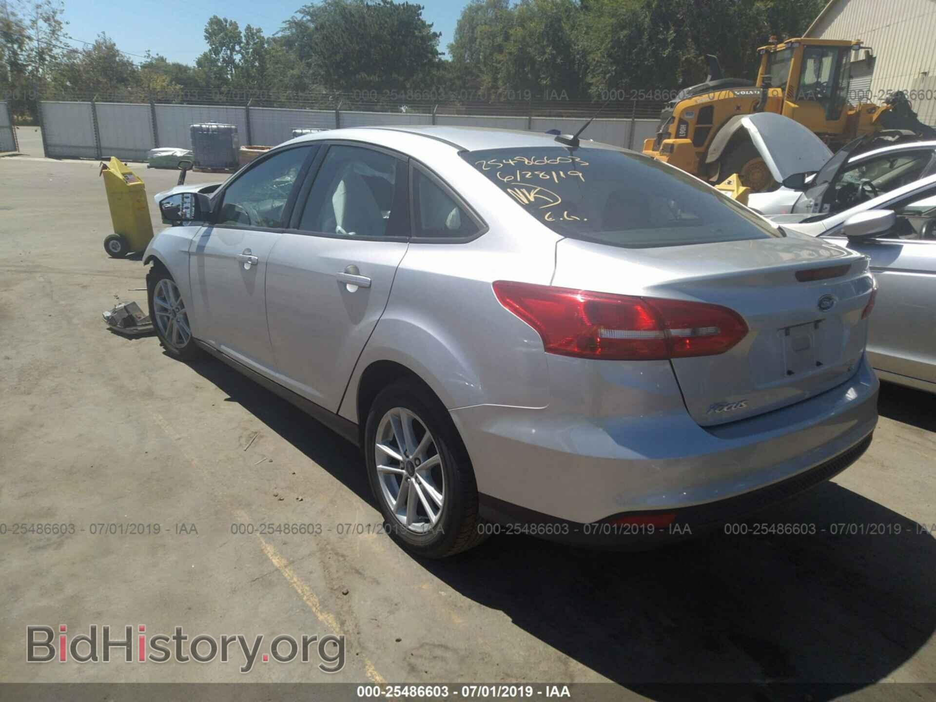 2017 FORD FOCUS - VIN: 1FADP3F2XHL300085 - Фото 3