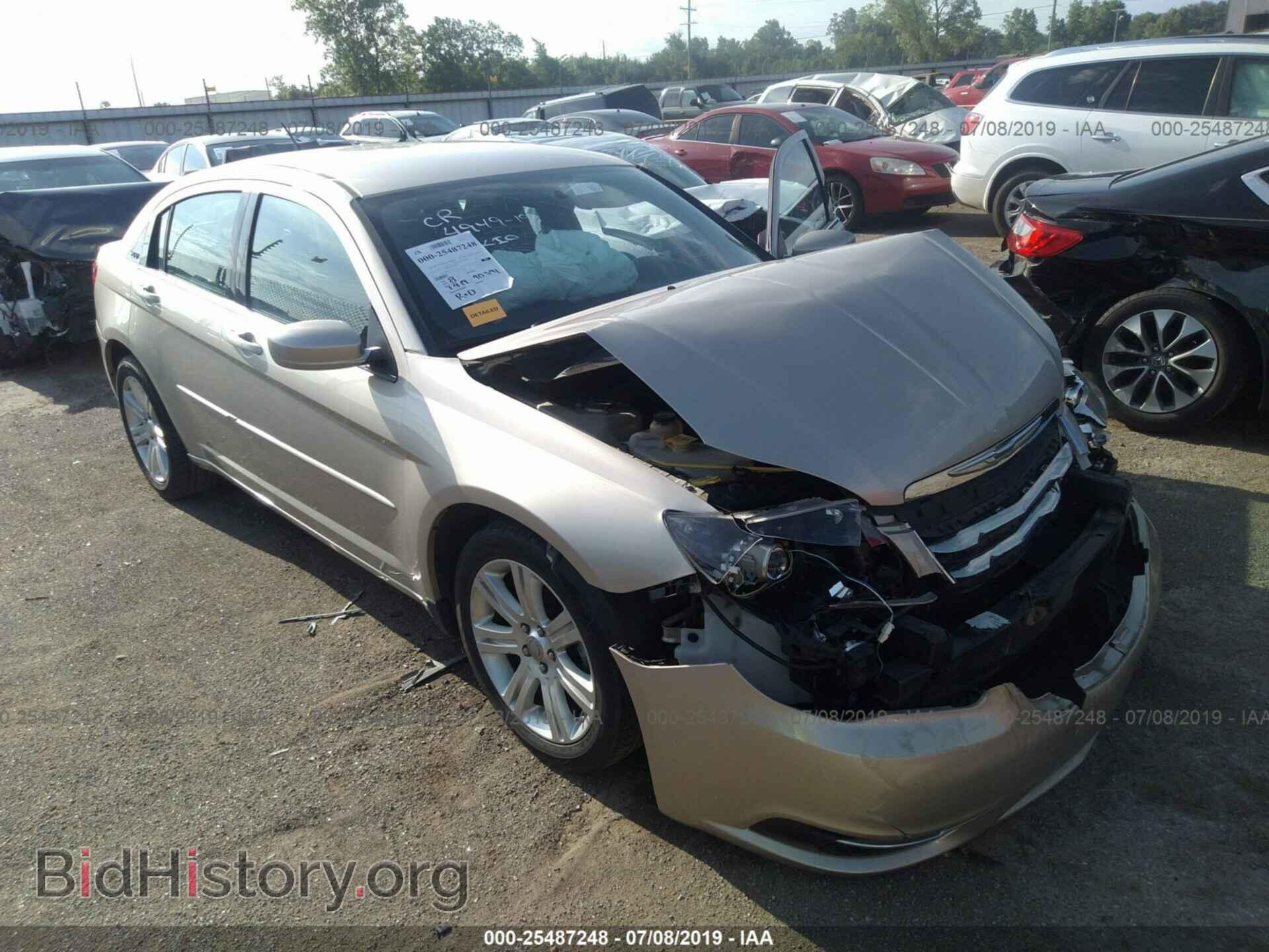 Photo 1C3CCBBB4DN732255 - CHRYSLER 200 2013