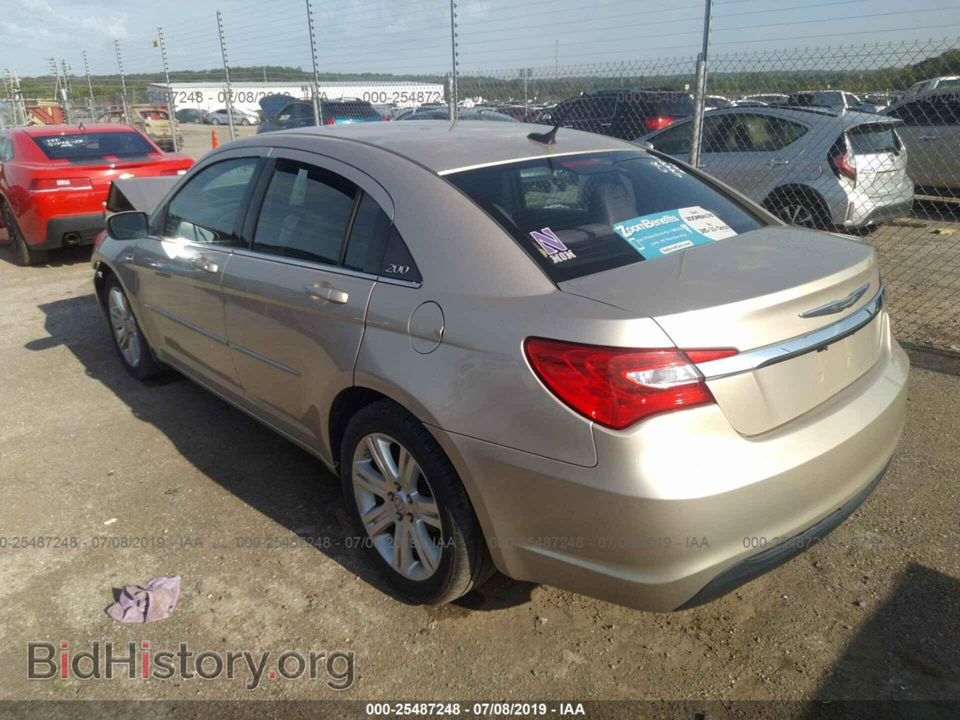 2013 CHRYSLER 200 - VIN: 1C3CCBBB4DN732255 - Фото 3
