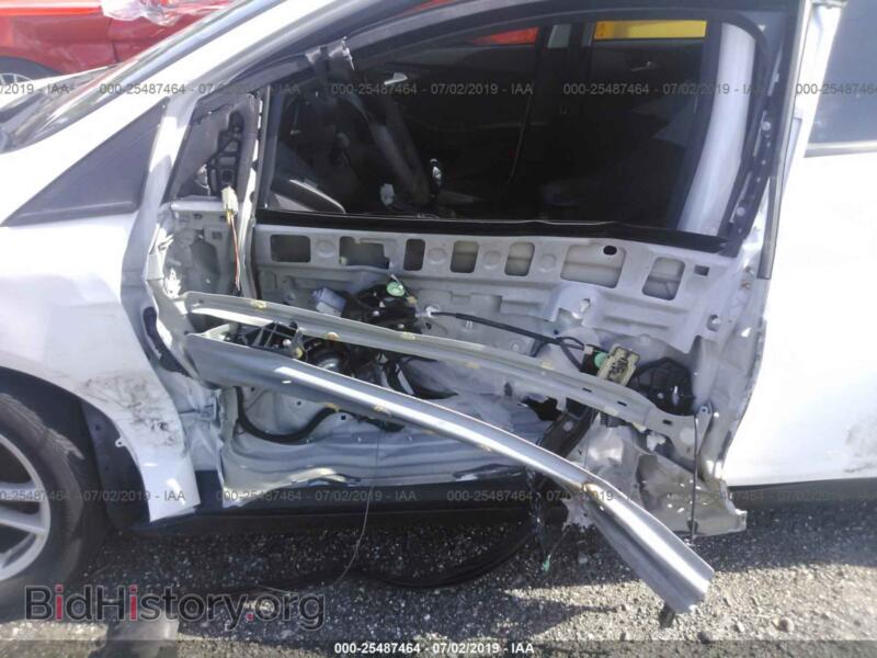 2016 Ford FOCUS (VIN 1FADP3K25GL377077) — photo 6 of 10