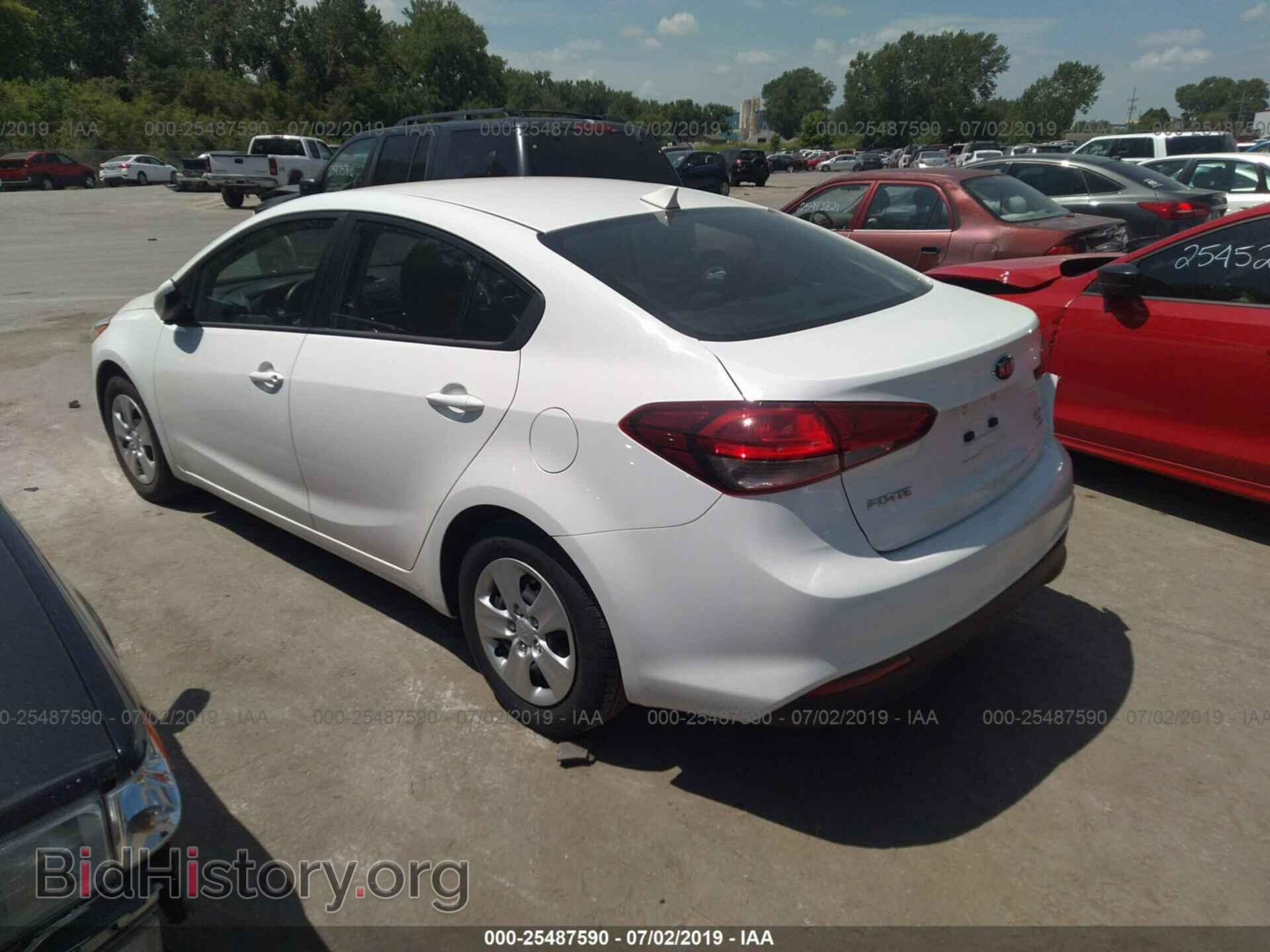 2017 KIA FORTE - VIN: 3KPFK4A70HE087702 - Фото 3