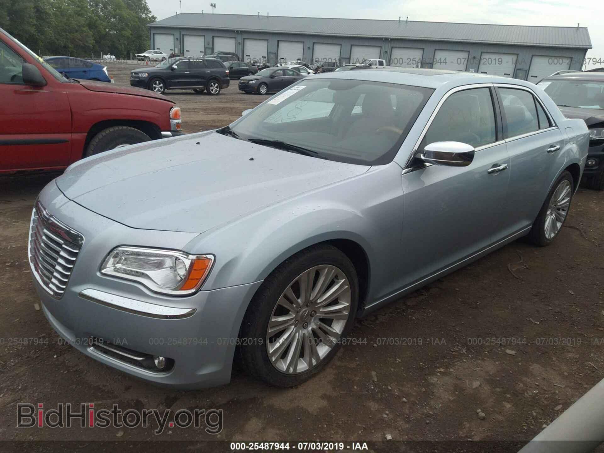 2013 CHRYSLER 300C - VIN: 2C3CCAET6DH659221 - Фото 2