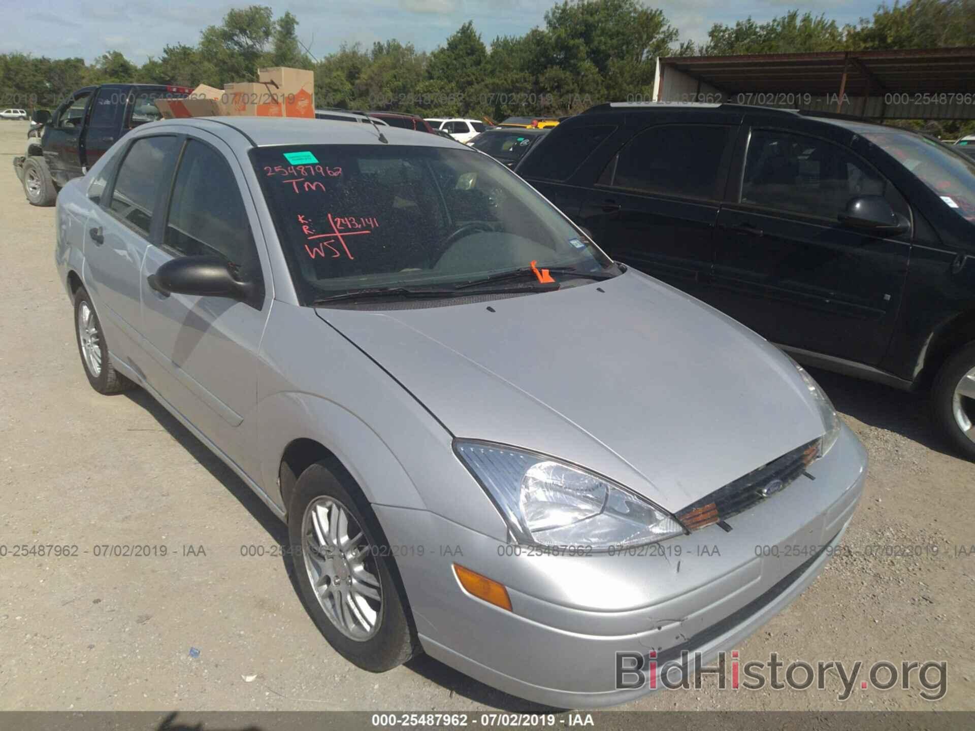 Photo 1FAFP383XYW311522 - FORD FOCUS 2000