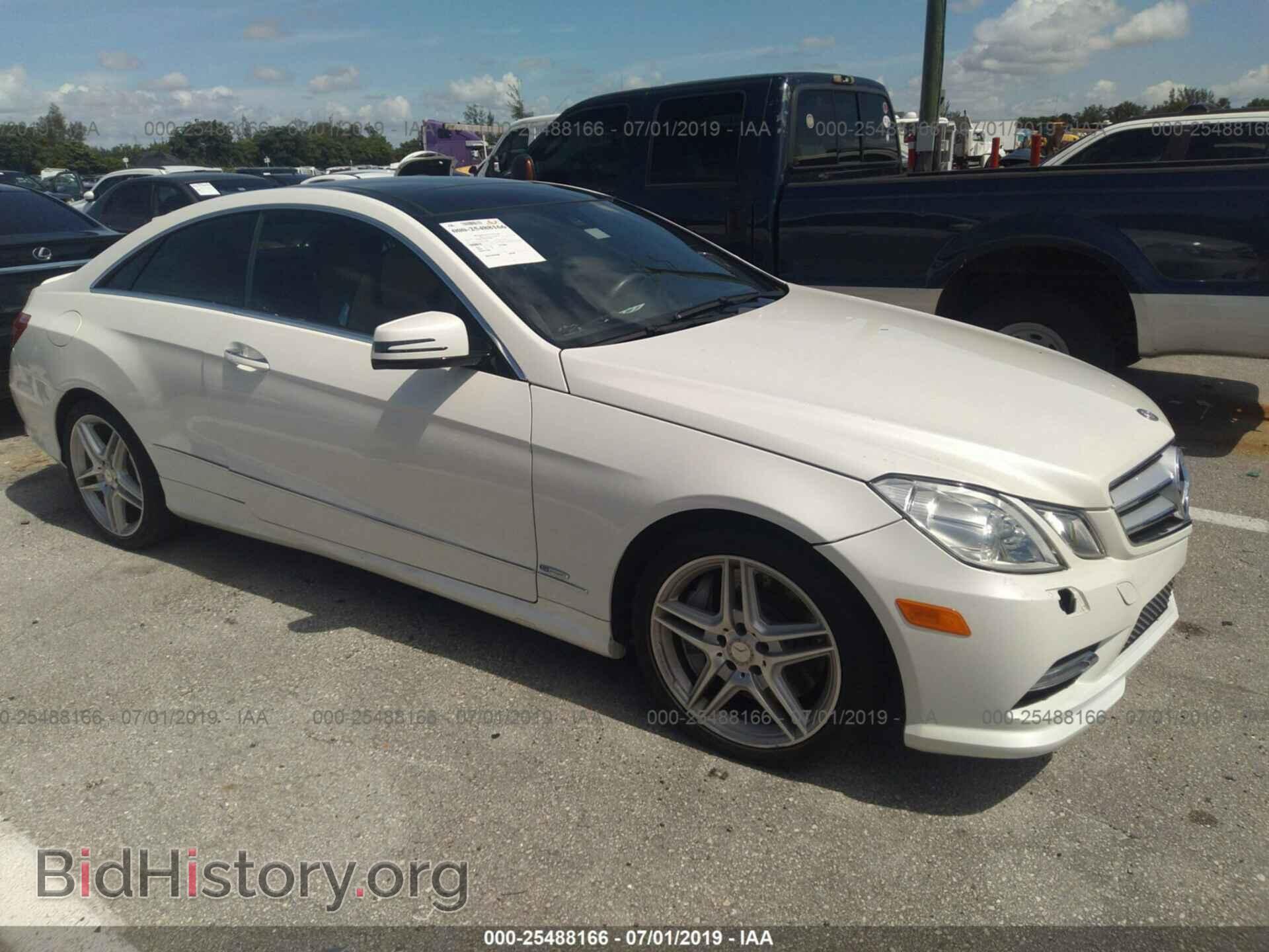 Photo WDDKJ7DB9CF148892 - MERCEDES-BENZ E 2012
