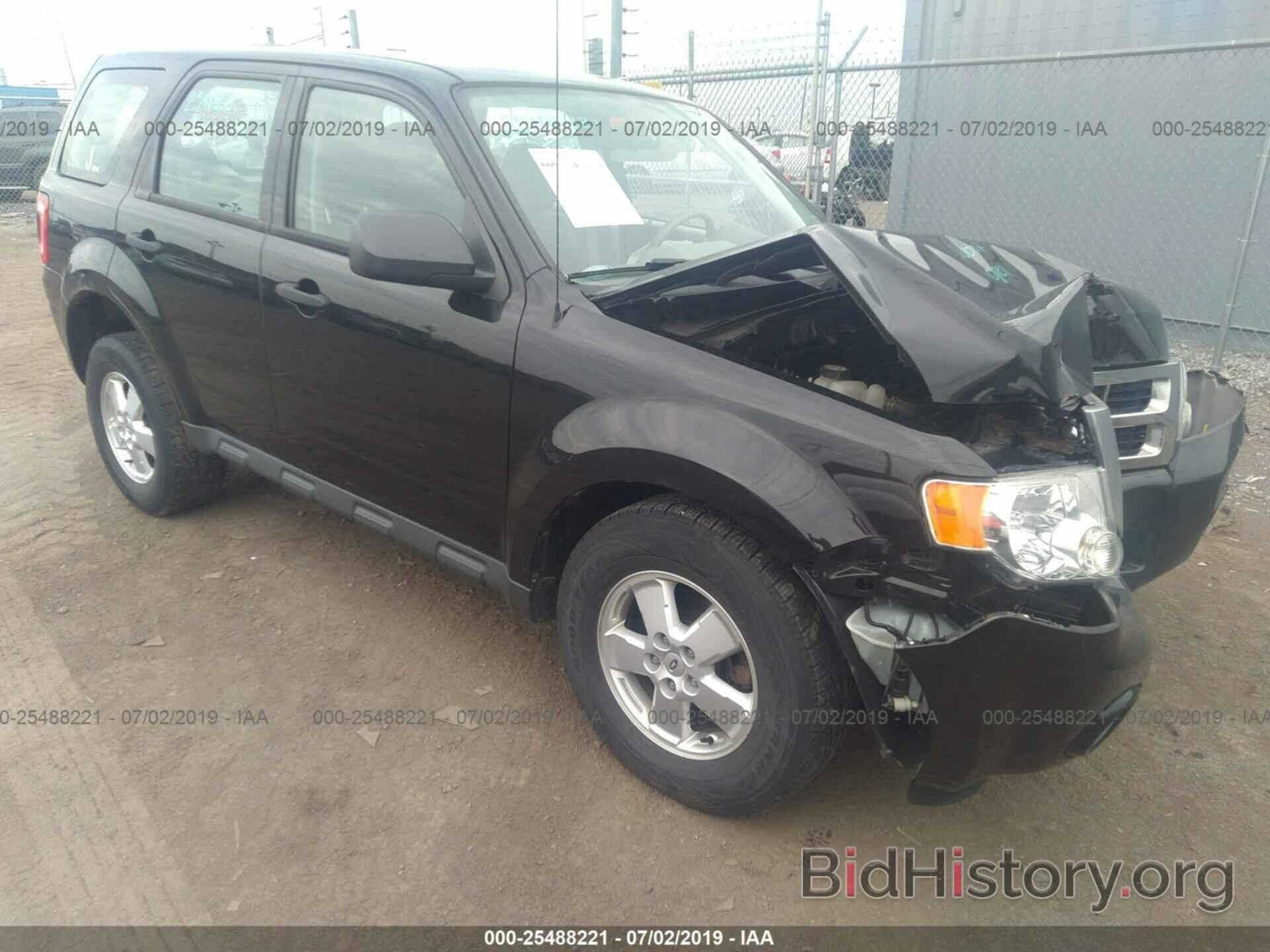 Photo 1FMCU9C76BKA86268 - FORD ESCAPE 2011