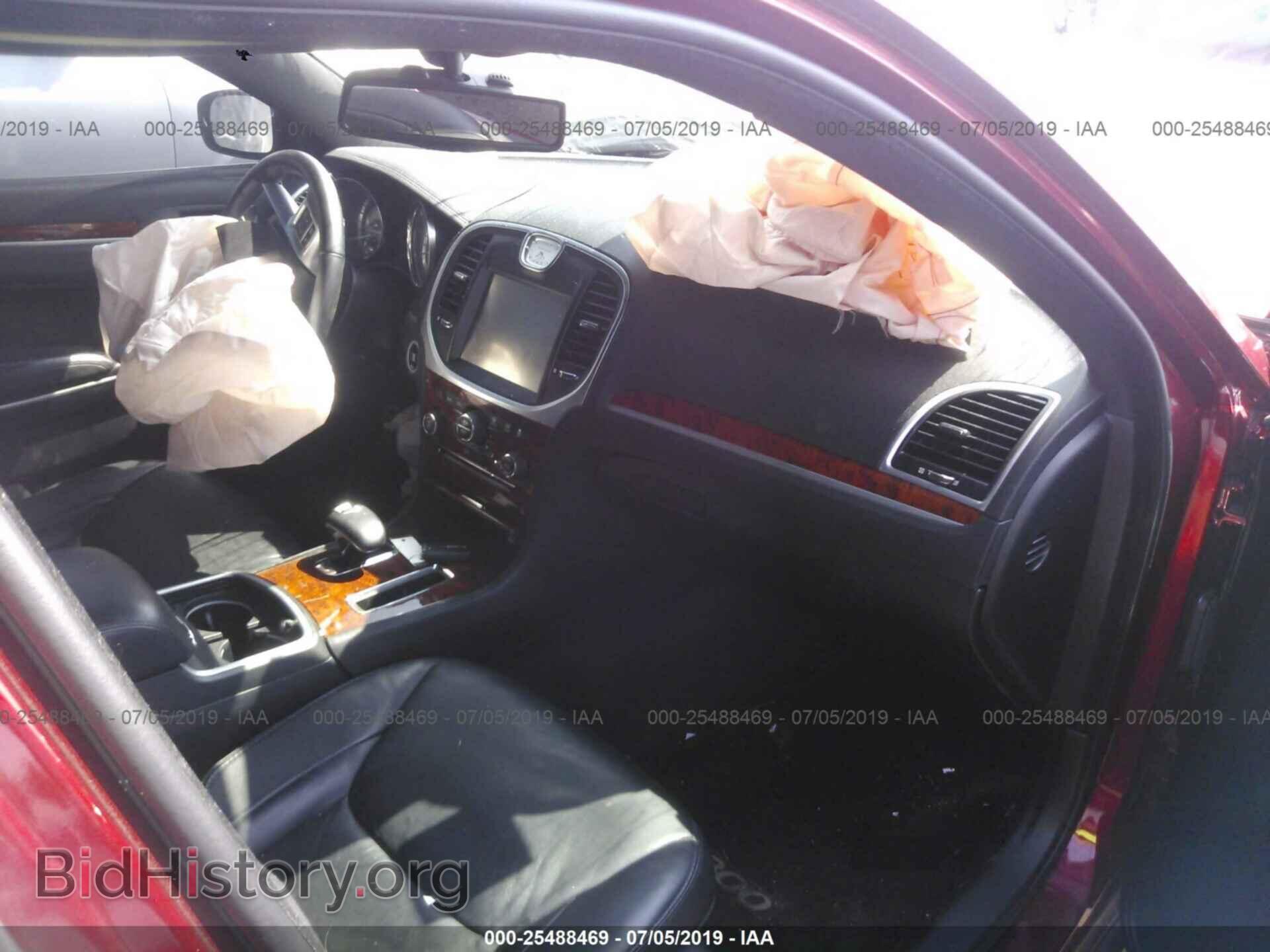 2014 CHRYSLER 300 - VIN: 2C3CCAAG7EH354448 - Фото 5