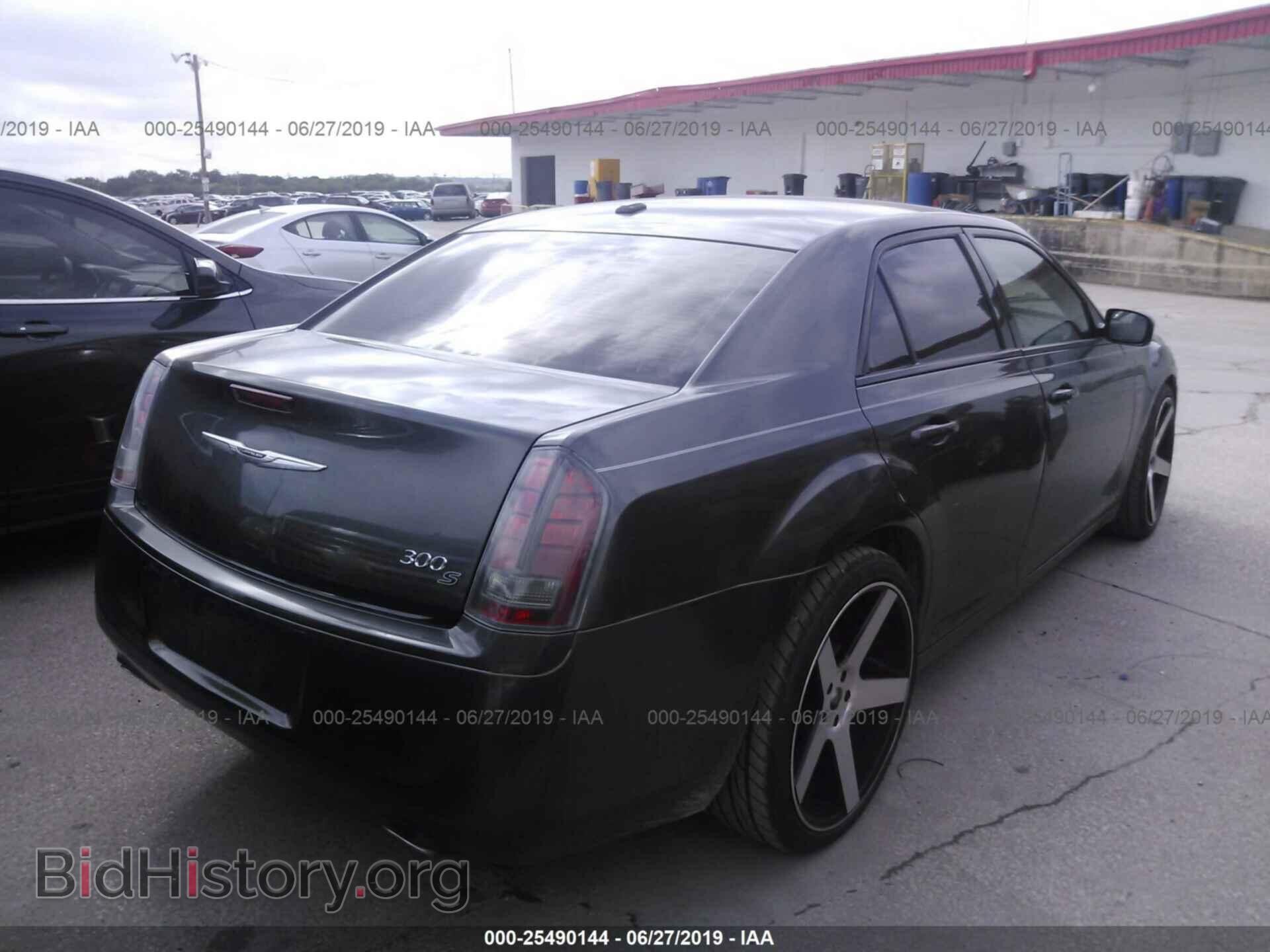 2014 CHRYSLER 300 - VIN: 2C3CCAAG6EH189802 - Фото 4