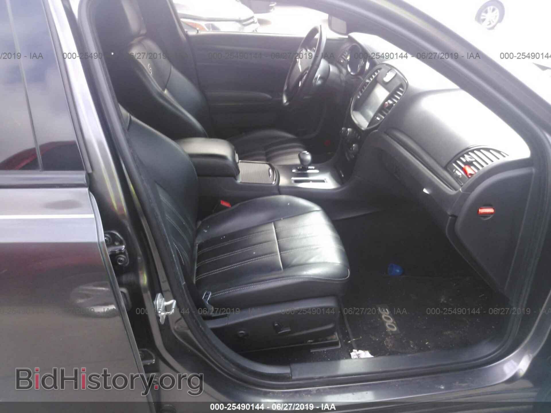 2014 CHRYSLER 300 - VIN: 2C3CCAAG6EH189802 - Фото 5
