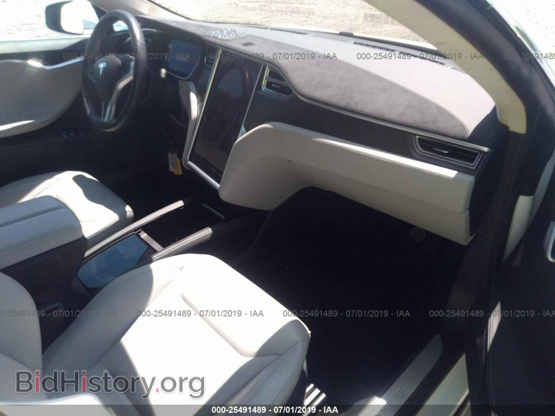 2016 TESLA MODEL S - VIN: 5YJSA1E29GF132370 - Фото 5