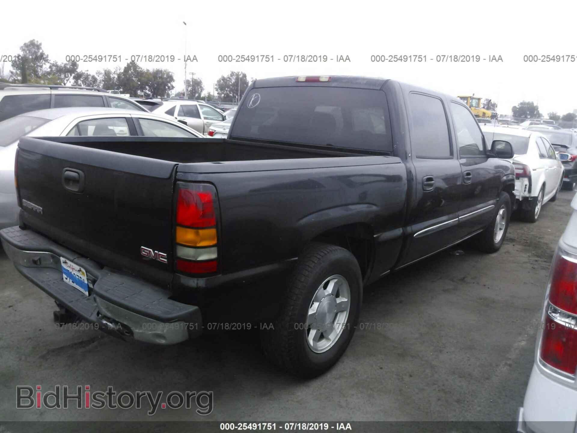2005 GMC NEW SIERRA - VIN: 2GTEC13T251124873 - Фото 4