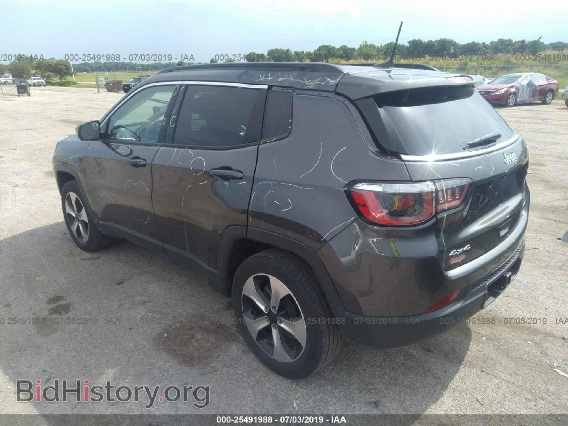 2017 JEEP COMPASS - VIN: 3C4NJDBB2HT666879 - Фото 3